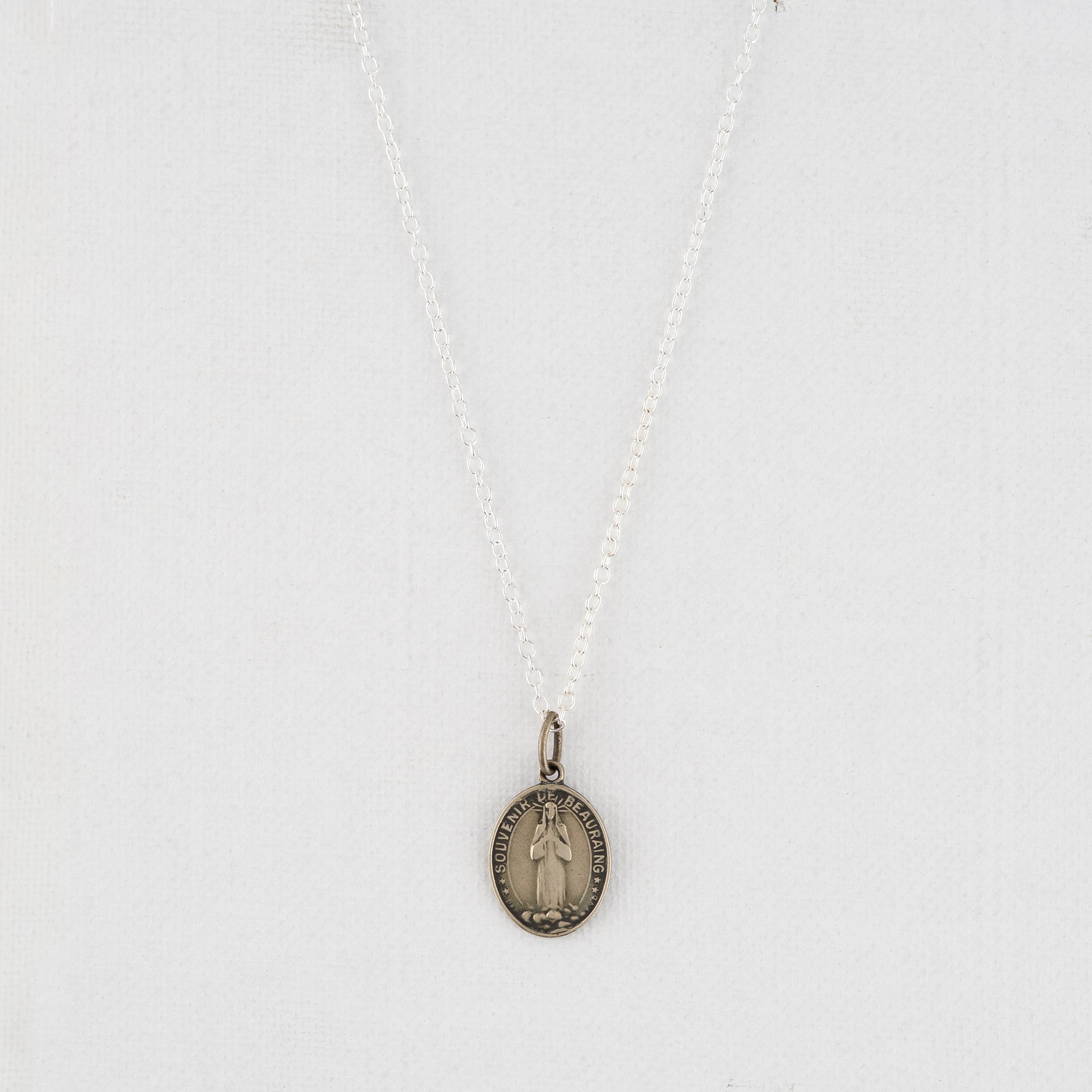 Vintage Medal Our Lady of Beauraing v366