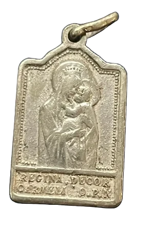 Vintage Medal Sacred Heart of Jesus v105
