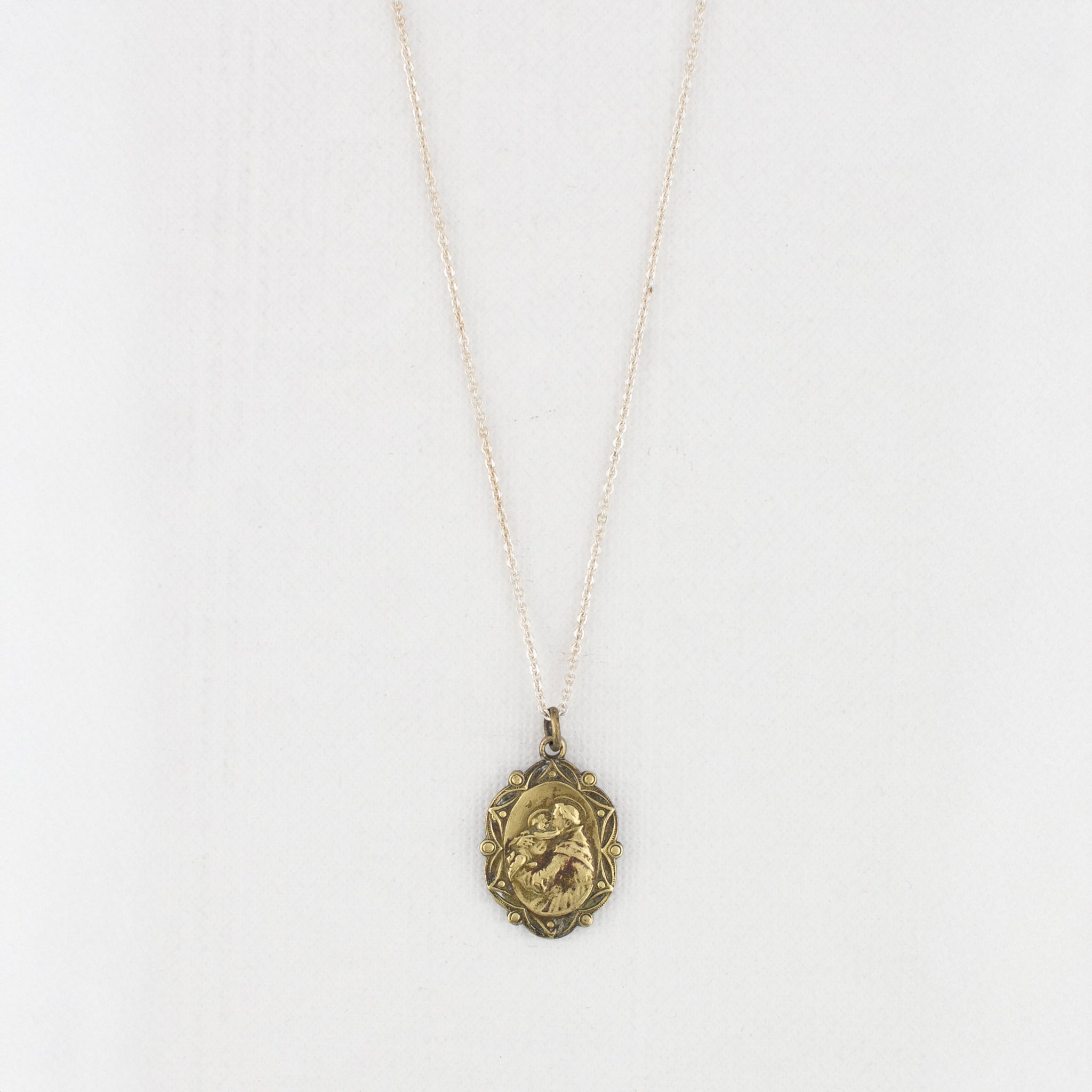 Vintage Medal Saint Anthony v94