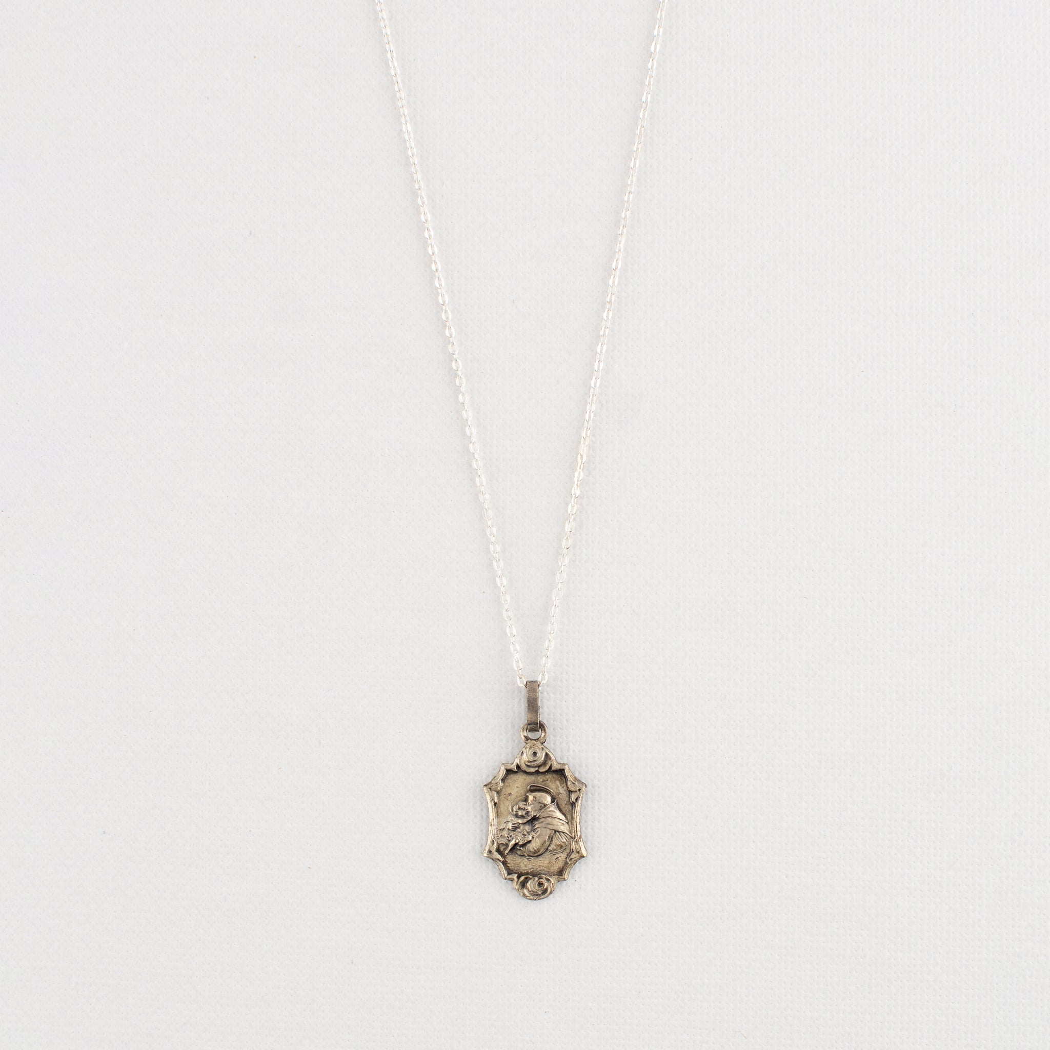 Vintage Medal Saint Anthony v282