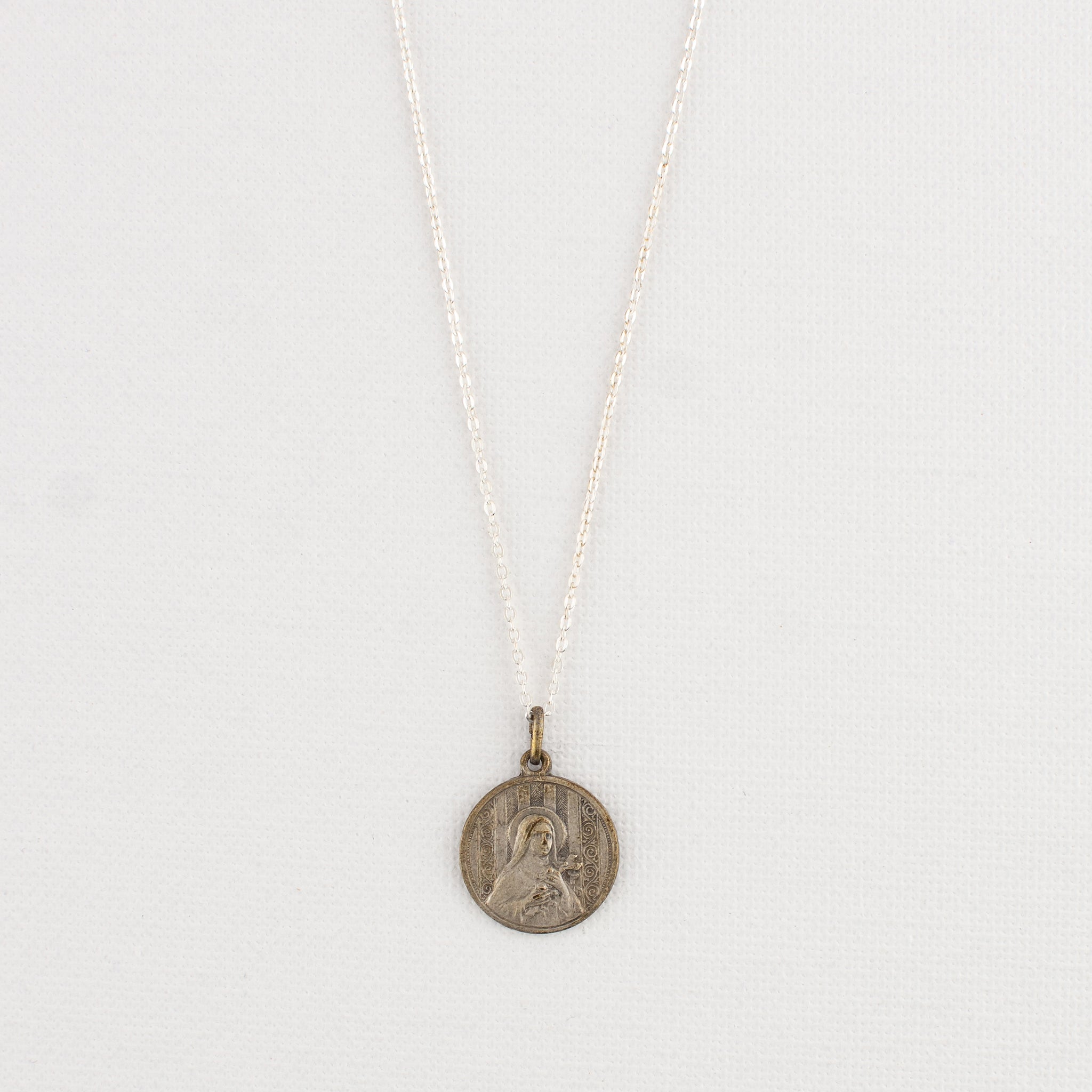 Vintage Medal Saint Therese v309