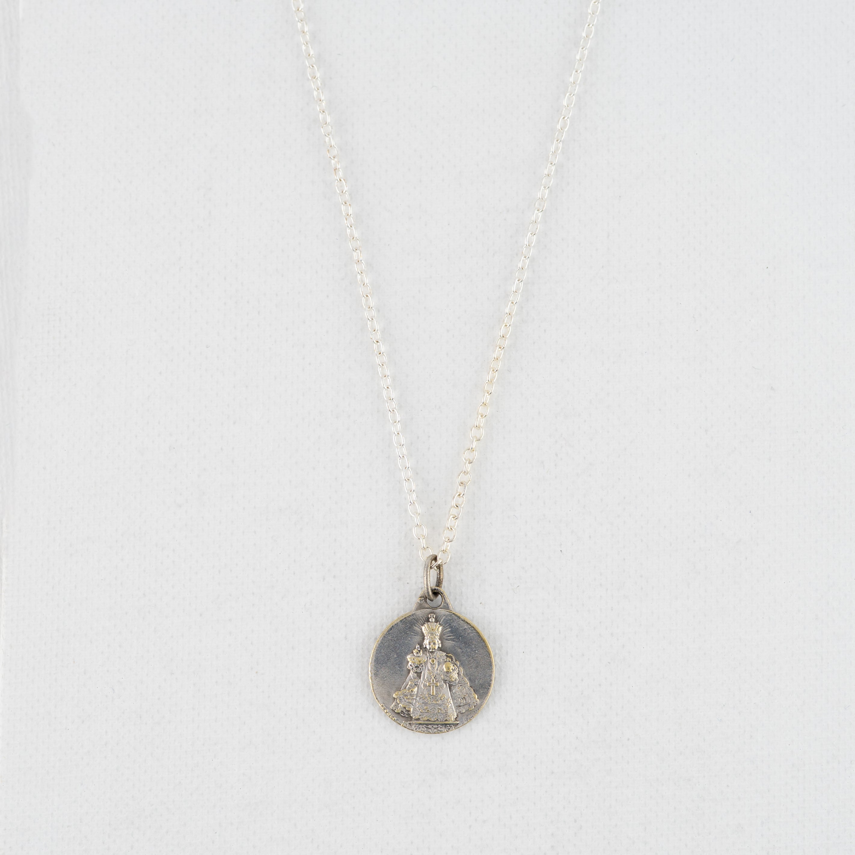 Vintage Medal Infant of Prague v10