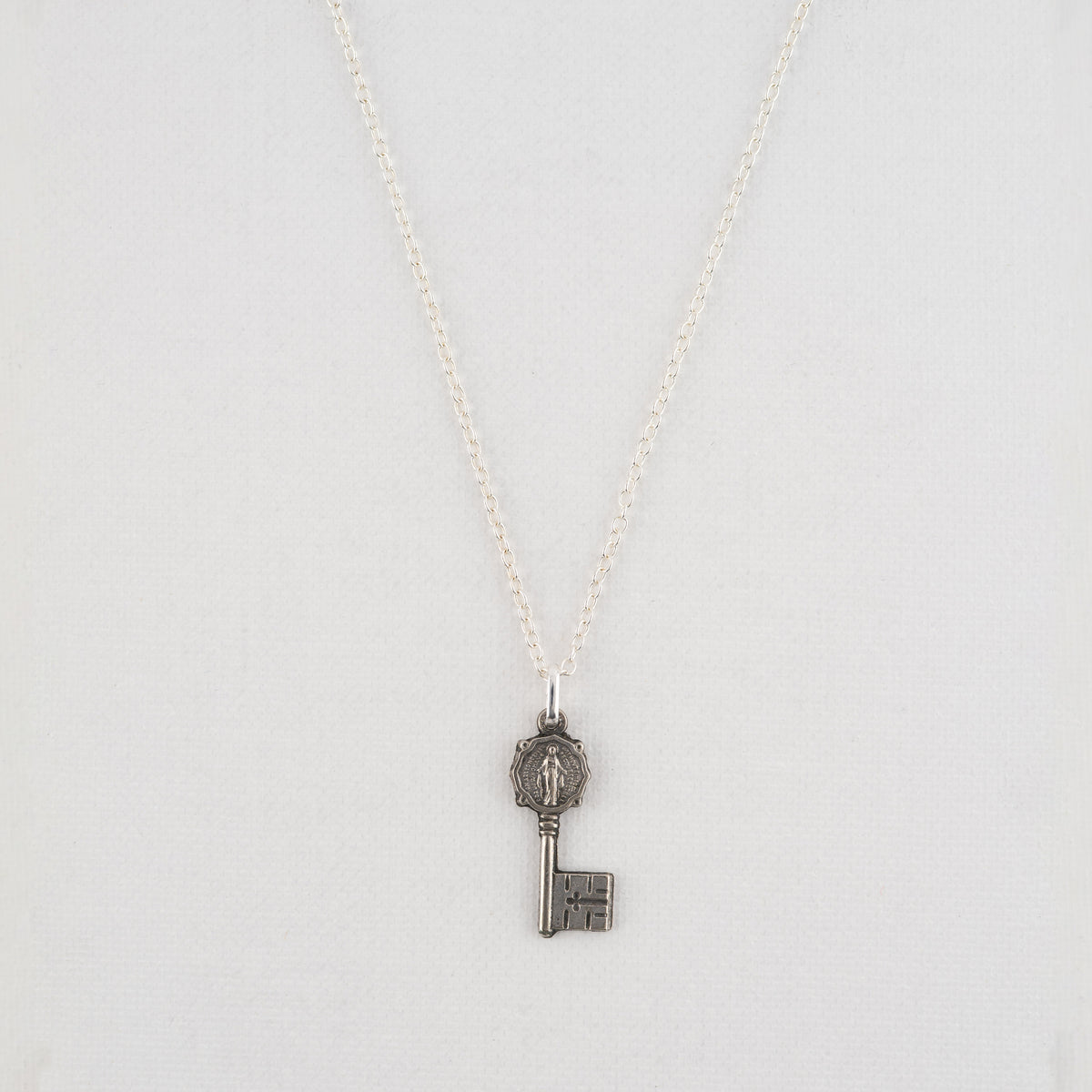 Vintage Medal Miraculous Mary V104