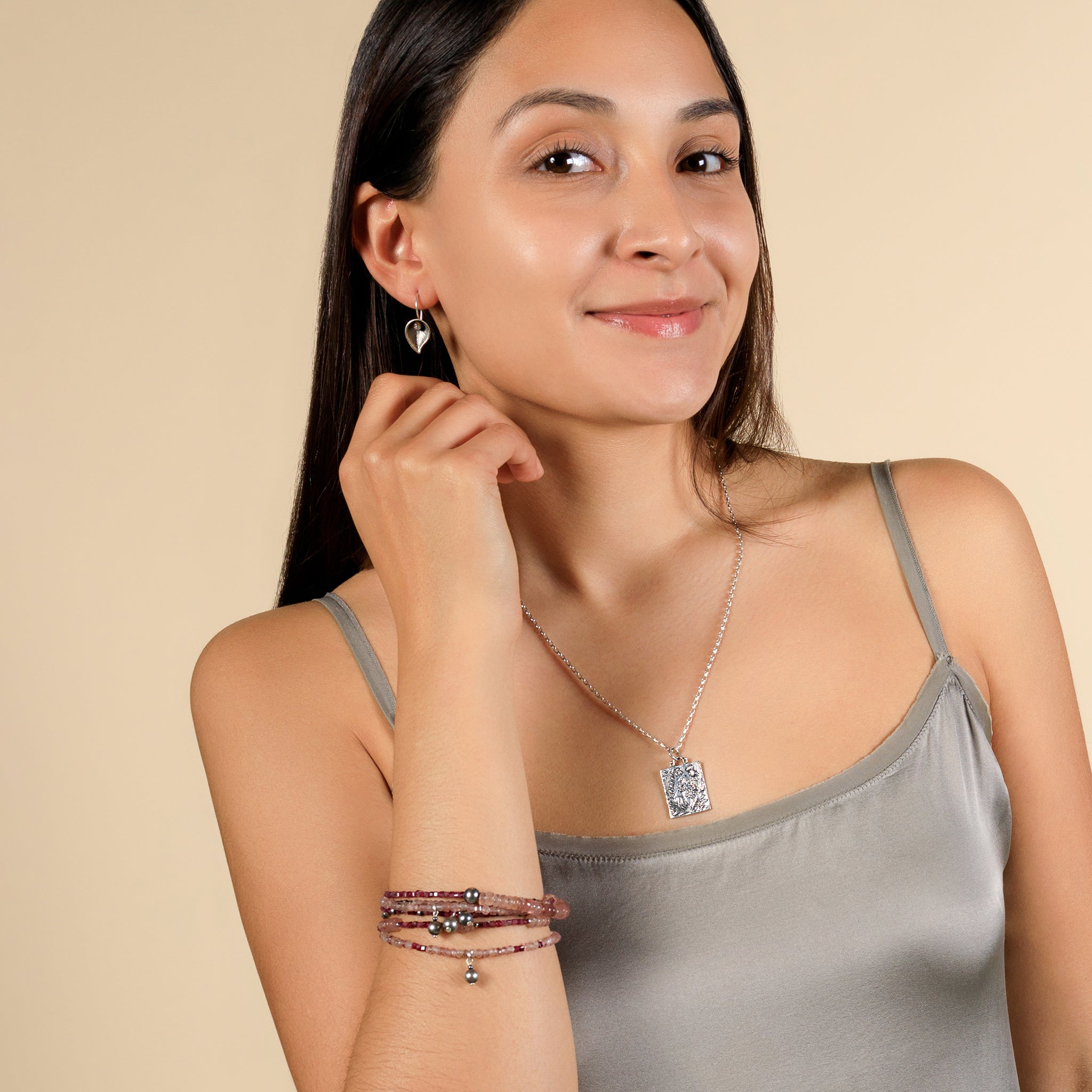 Flower Trio Musing Necklace in Antiqued Silver