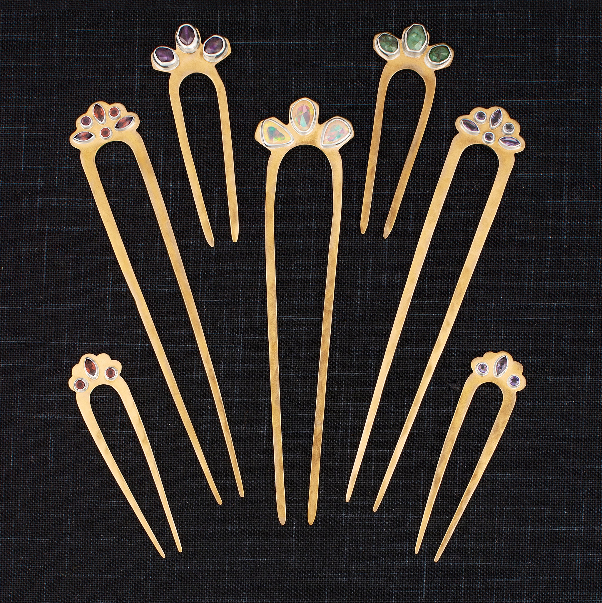 Cut Stone Fado Hair Pin in Garnet & Bronze - Large