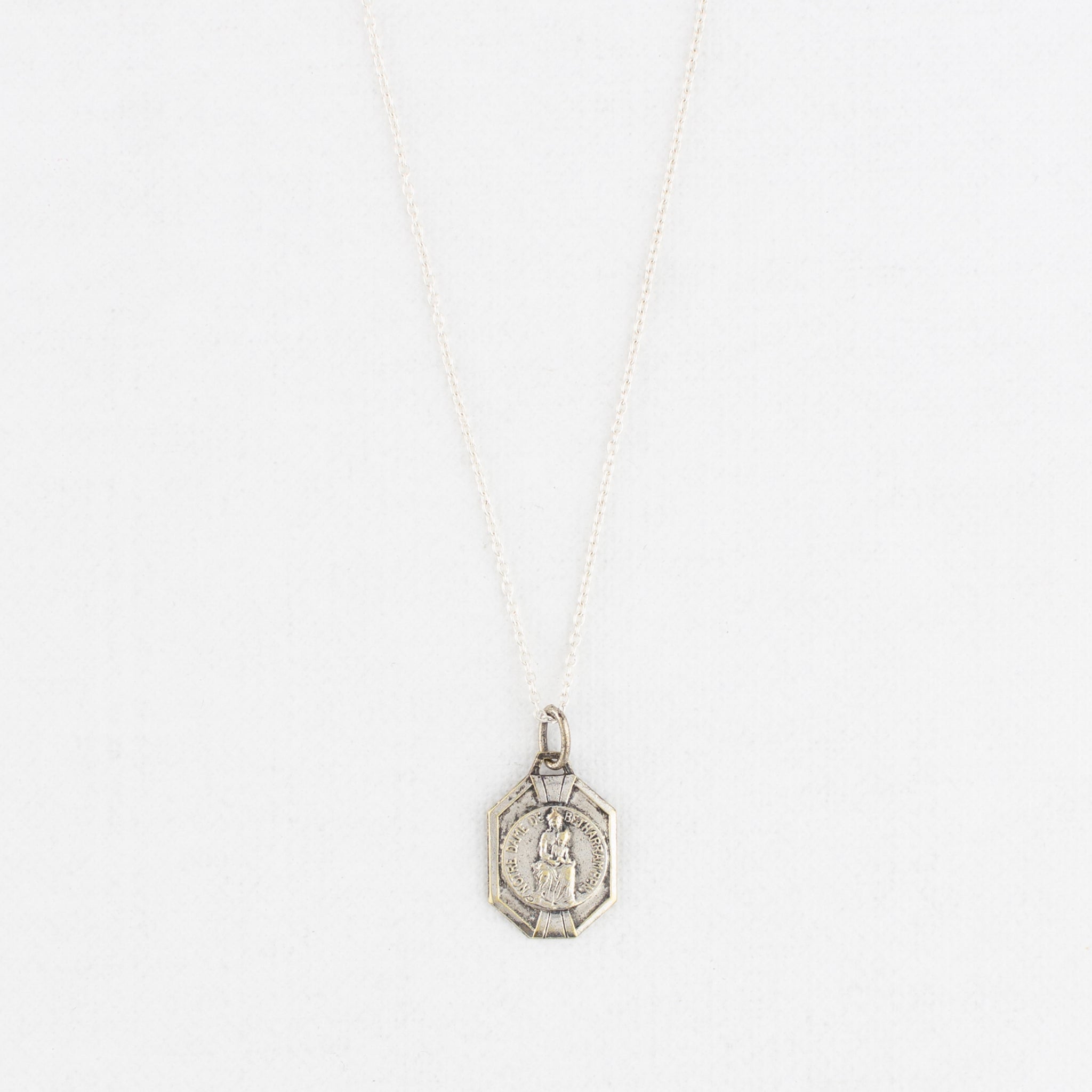 Vintage Medal Notre Dame de Bétharram v179