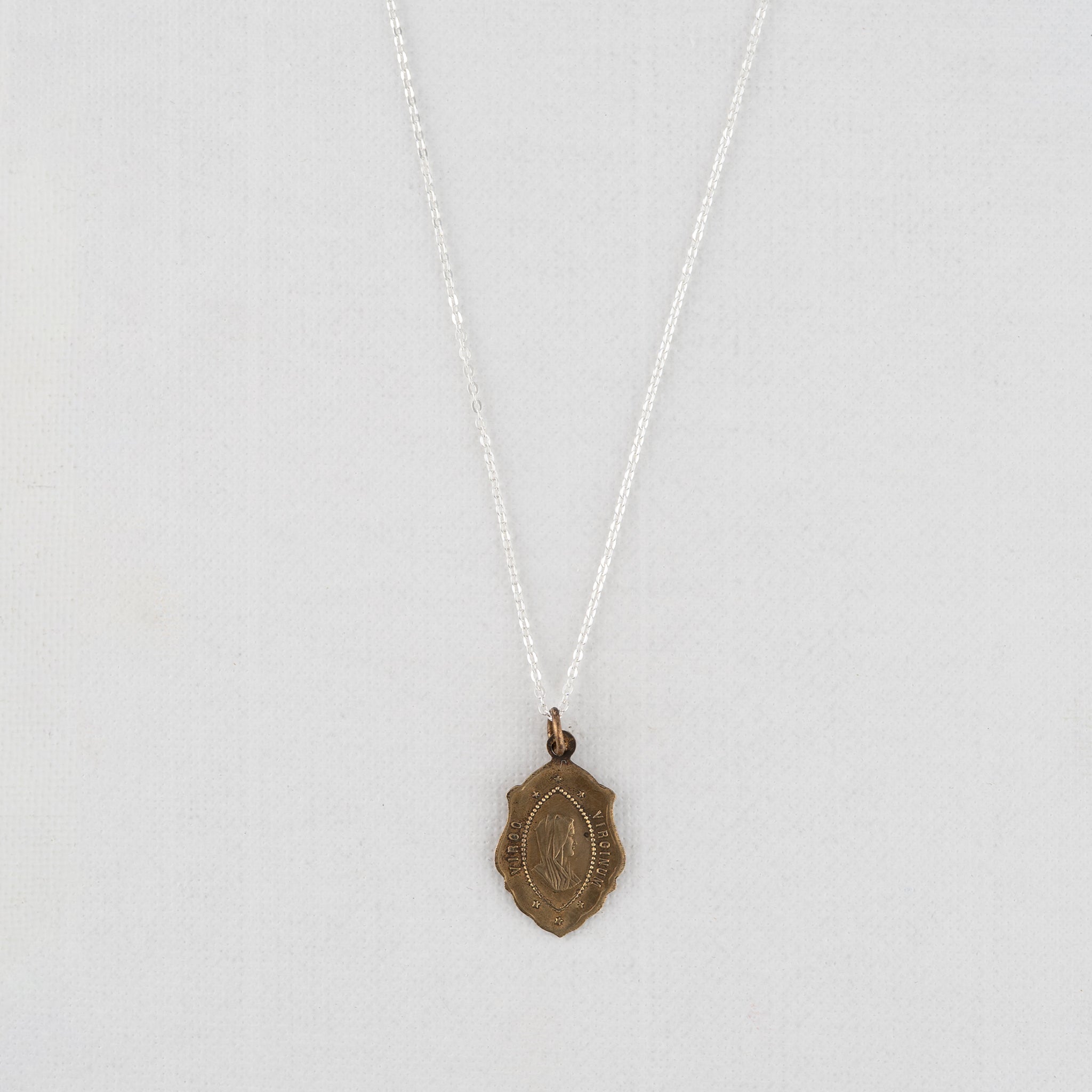 Vintage Medal Virgo Virginum v318