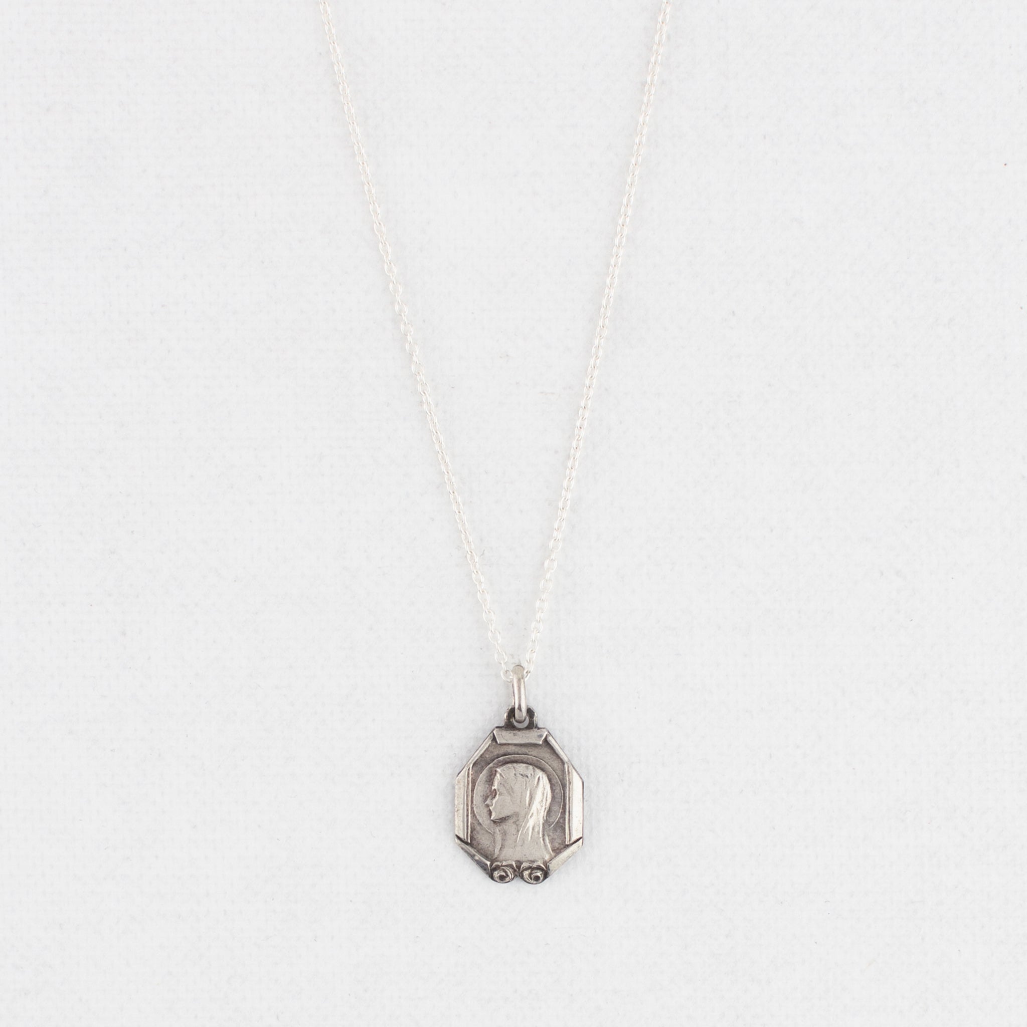 Vintage Medal Our Lady Lourdes v164
