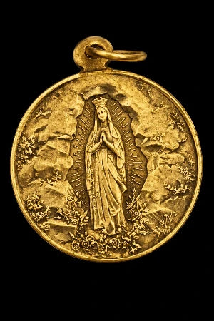 Vintage Medal Our Lady of Beauraing v95
