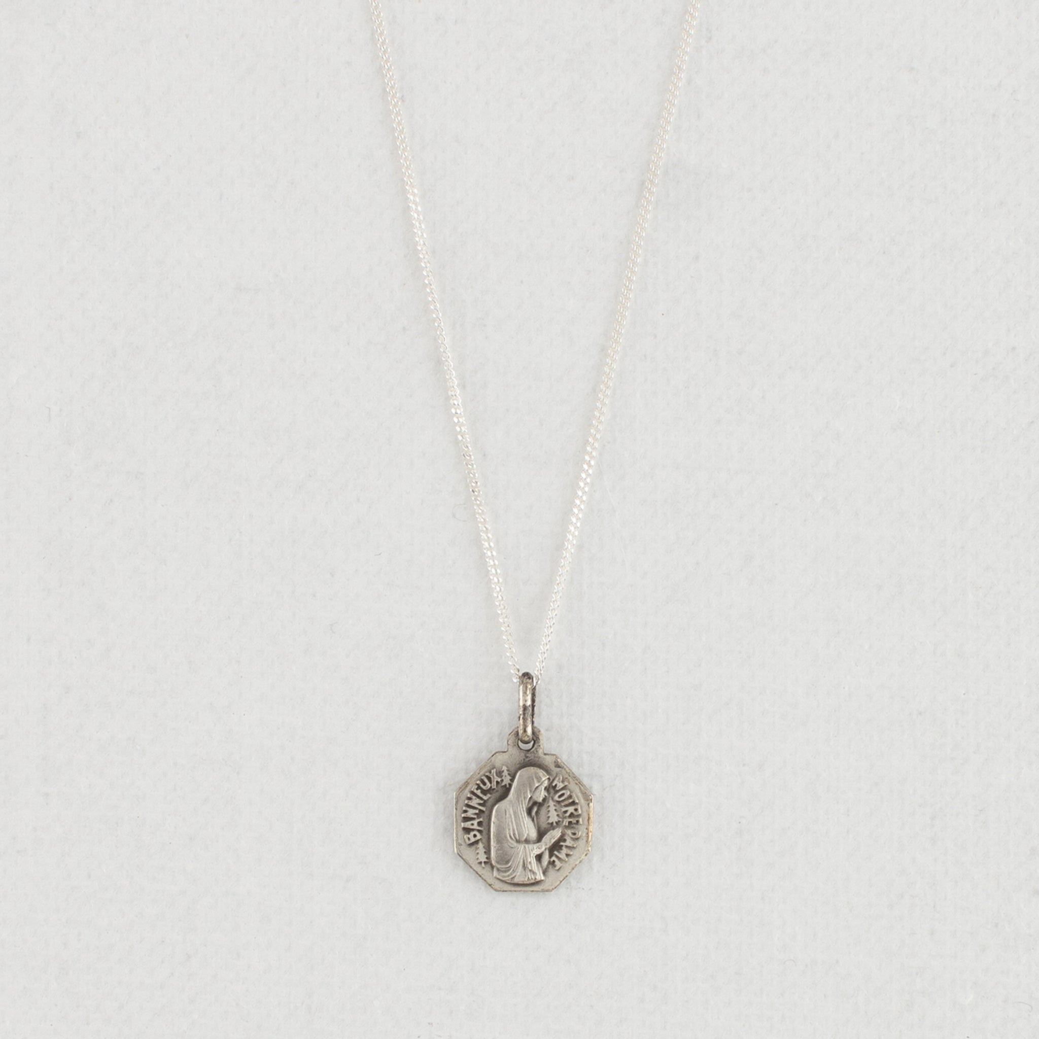 Vintage Medal Notre Dame De Banneux v61