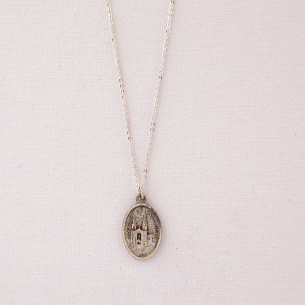 Vintage French Saint Anne de Beapre Medal Necklace V112