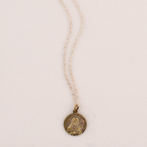 Vintage Saint Therese of the Child Jesus Medal Necklace V69