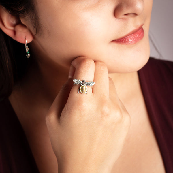 Sweet Bee Ring