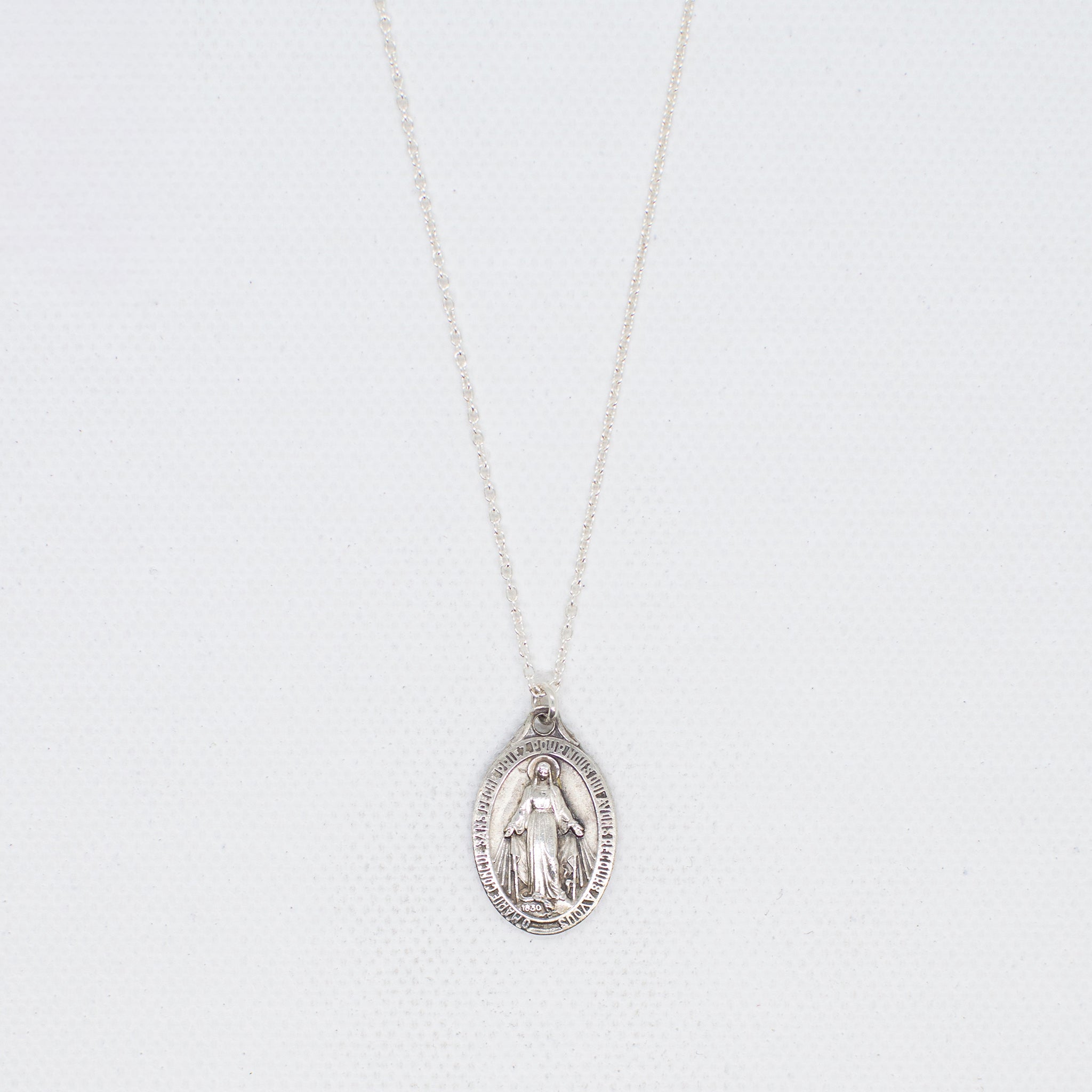 Vintage Medal Miraculous Mary v185