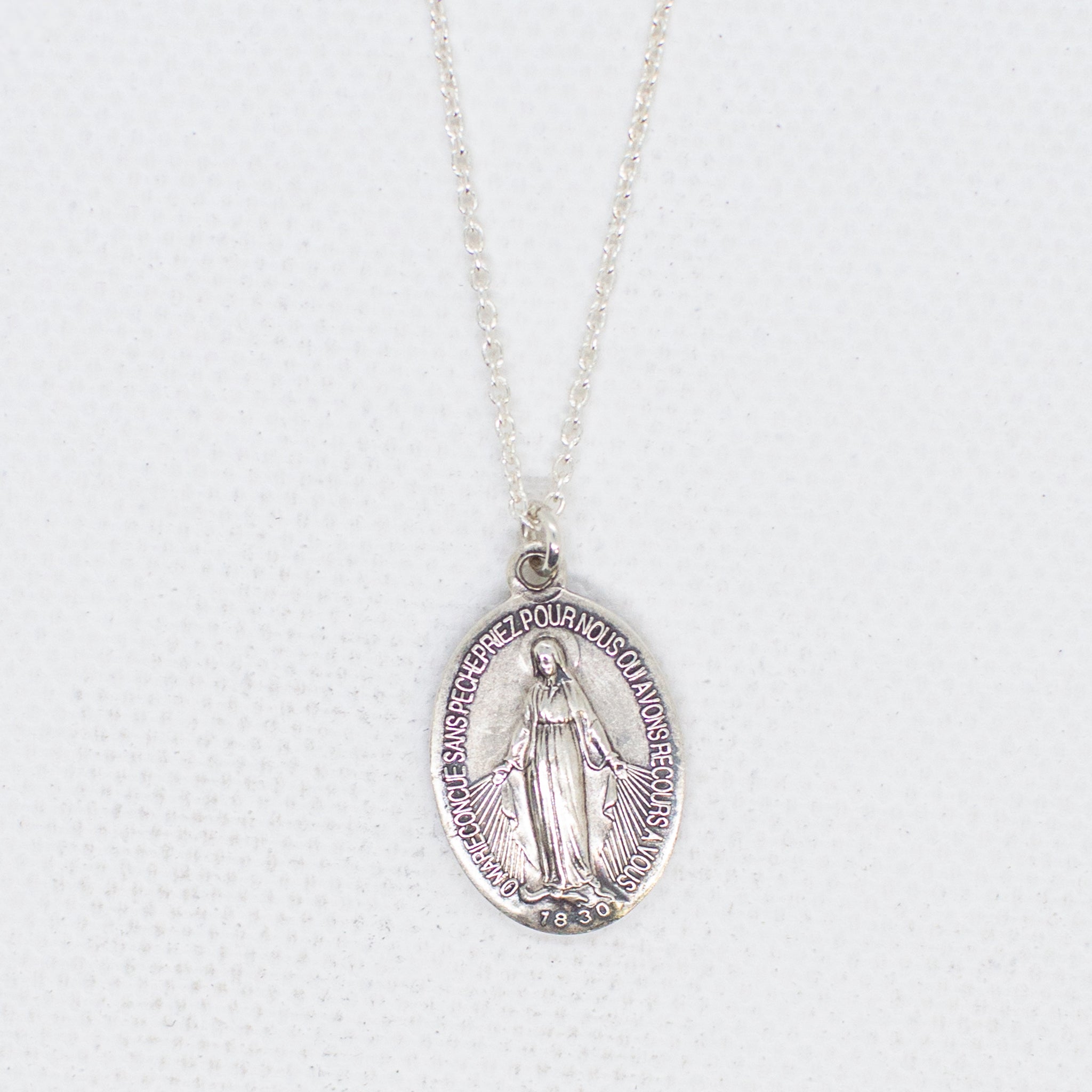 Vintage Medal Miraculous Mary v189