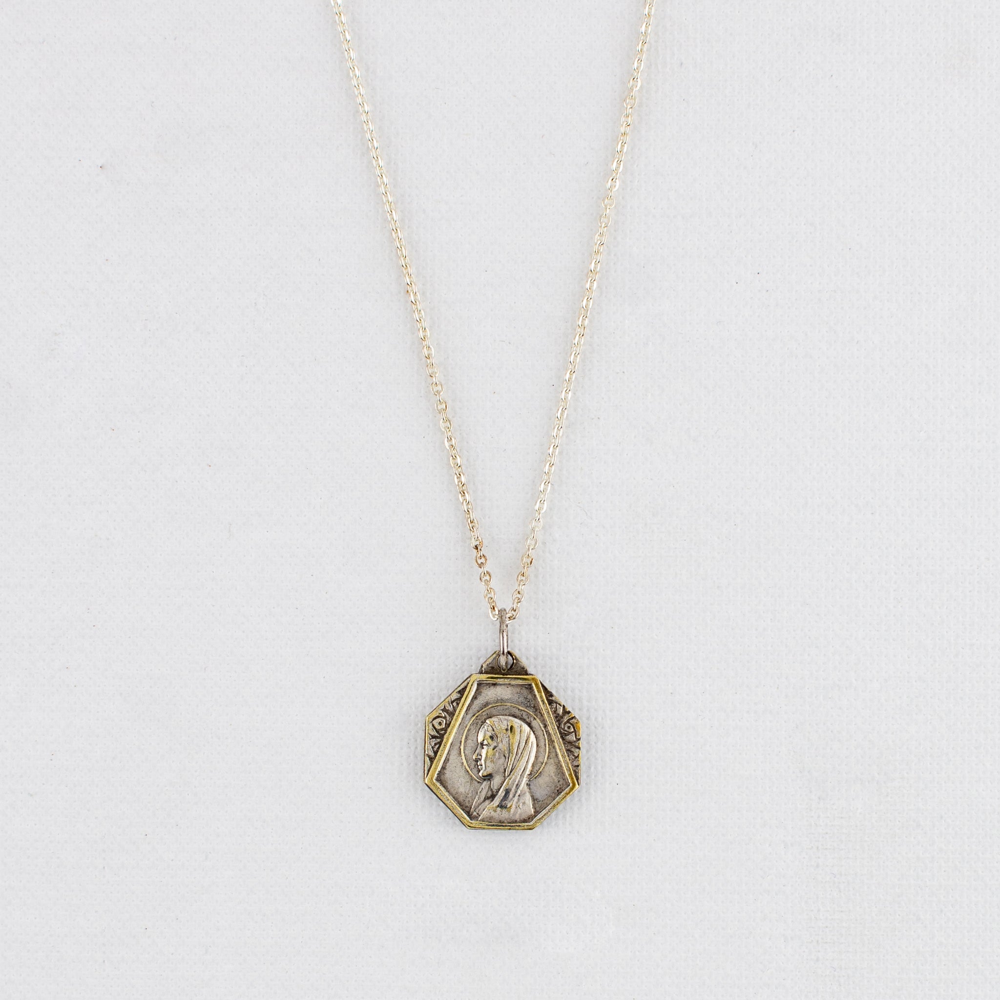 Vintage Medal Lourdes v215