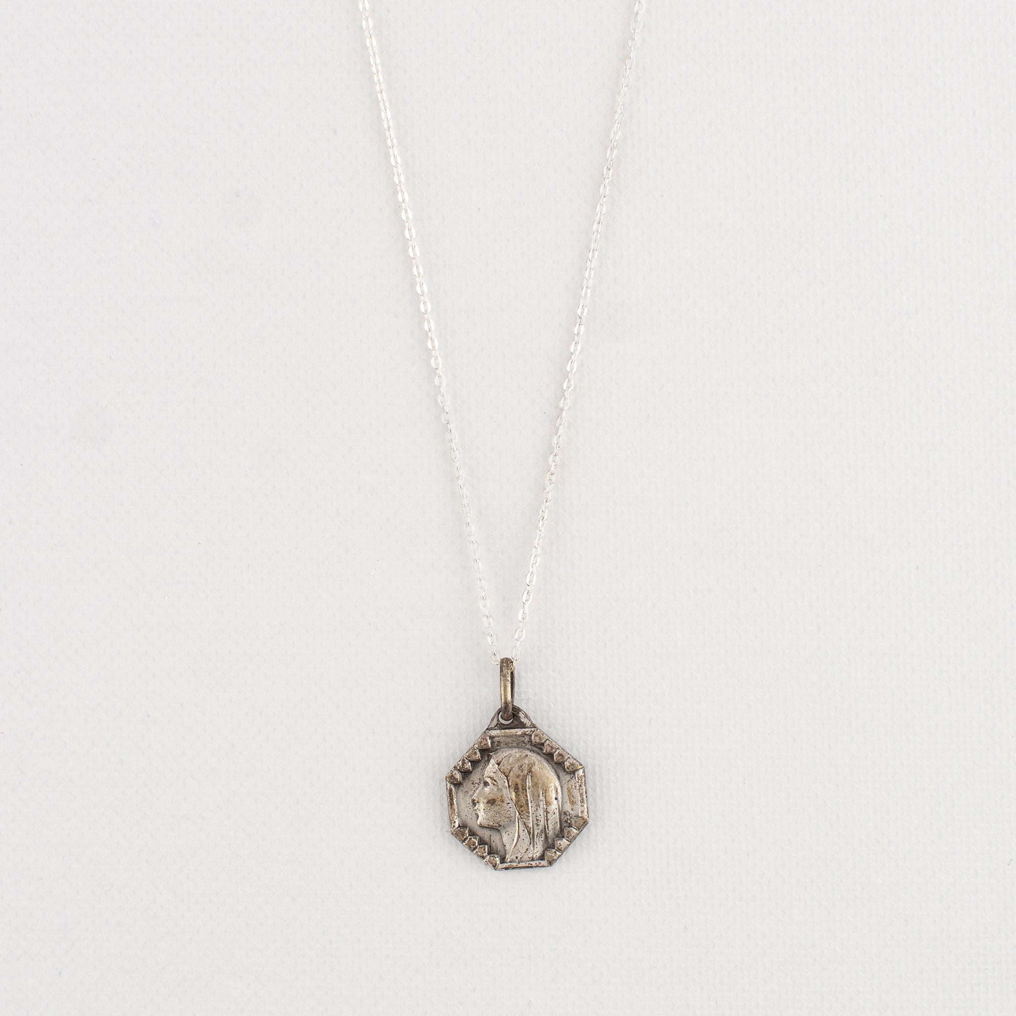 Vintage Medal Lourdes v221