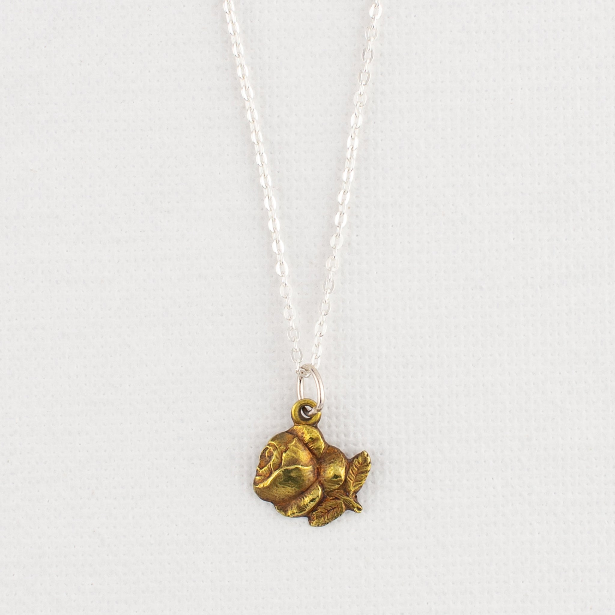 Vintage Medal Saint Therese Rosebud v226