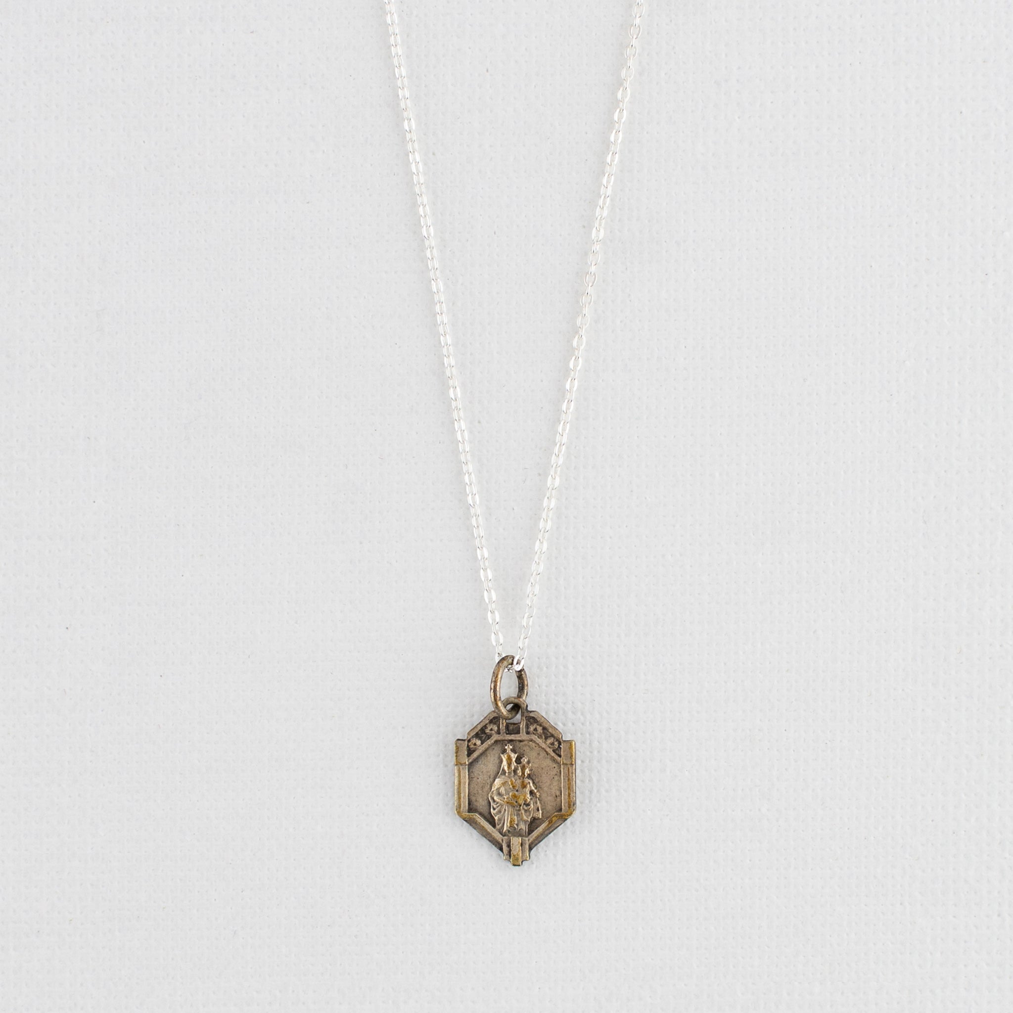 Vintage Medal Virgin of Carmel v228
