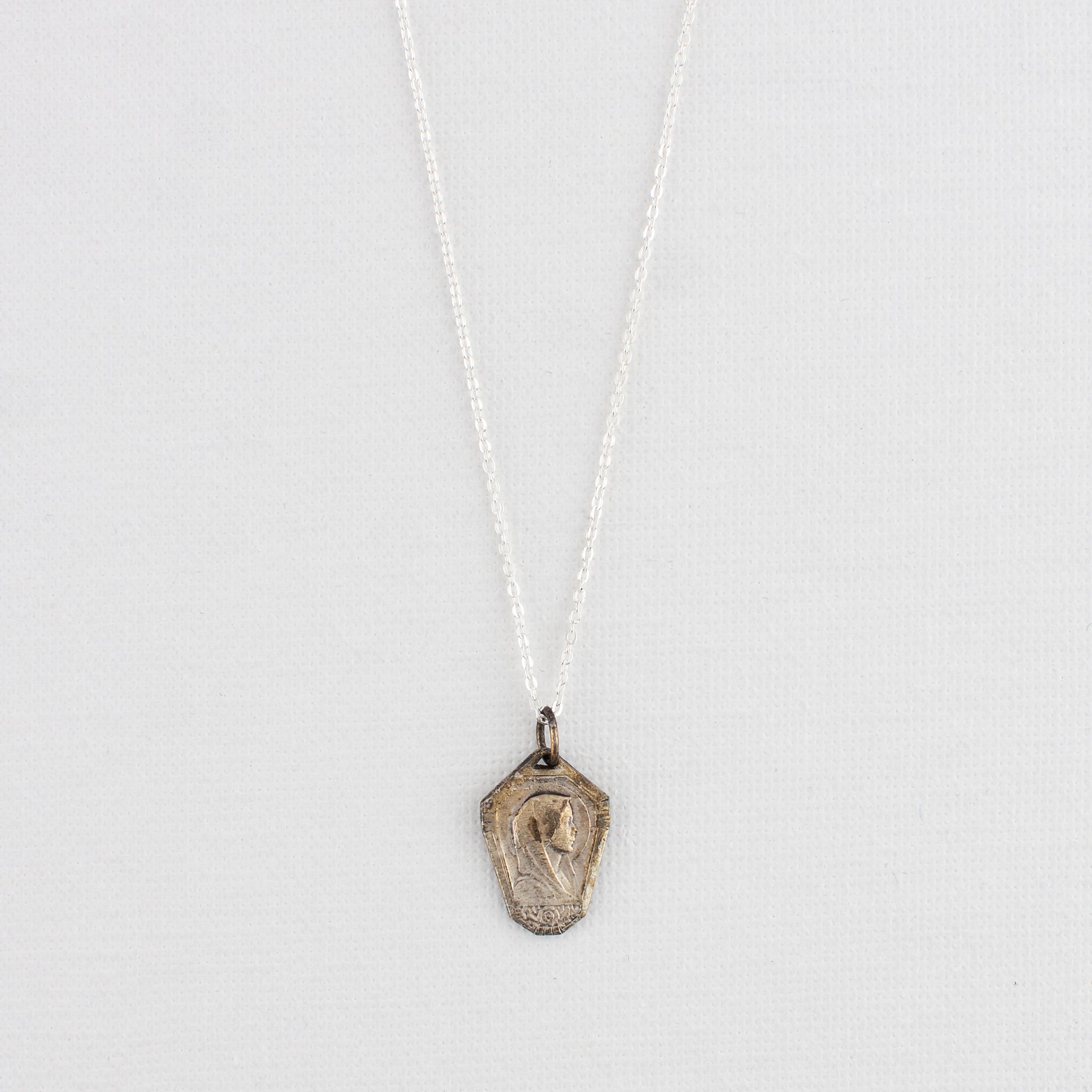 Vintage Medal Lourdes v233