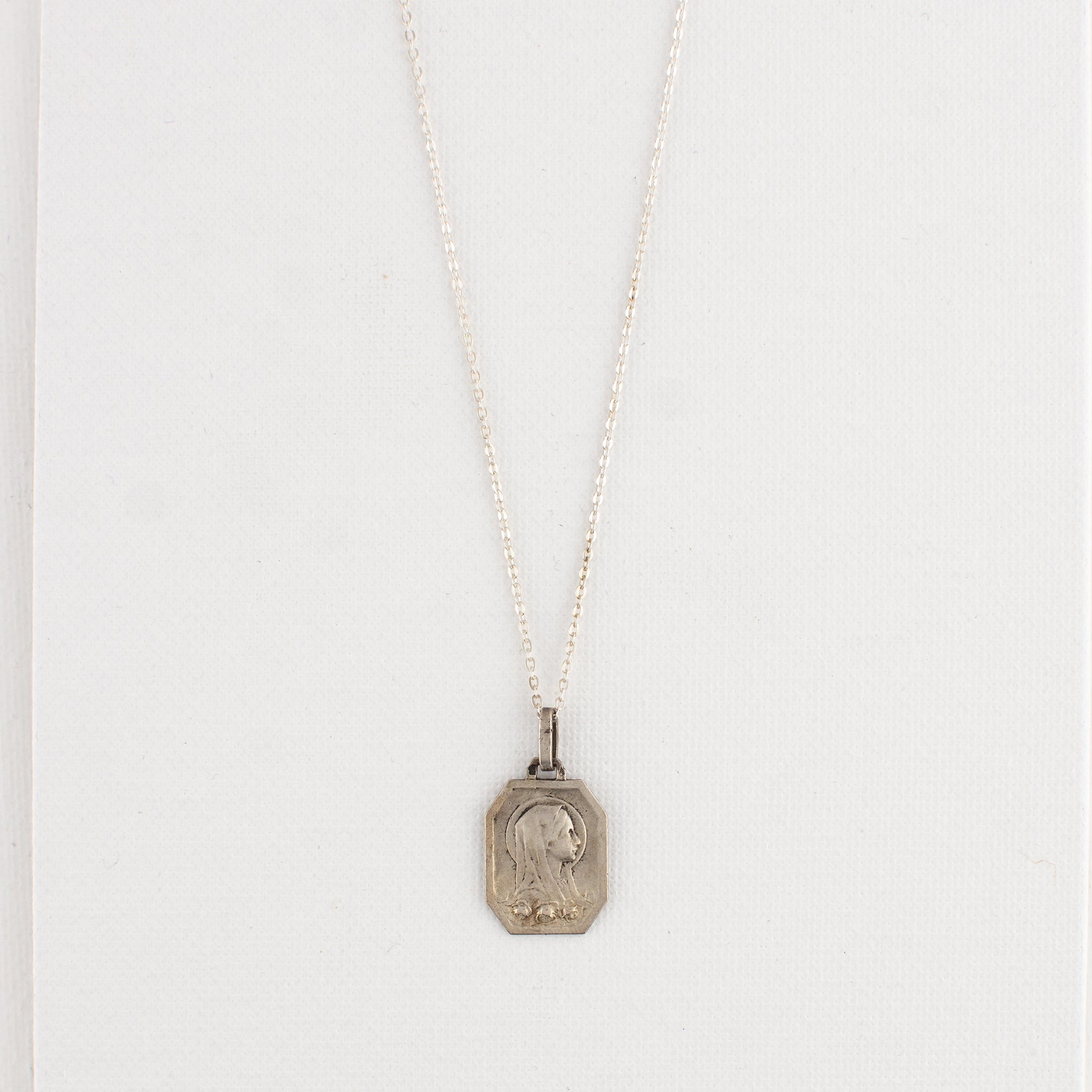 Vintage Medal Lourdes v245
