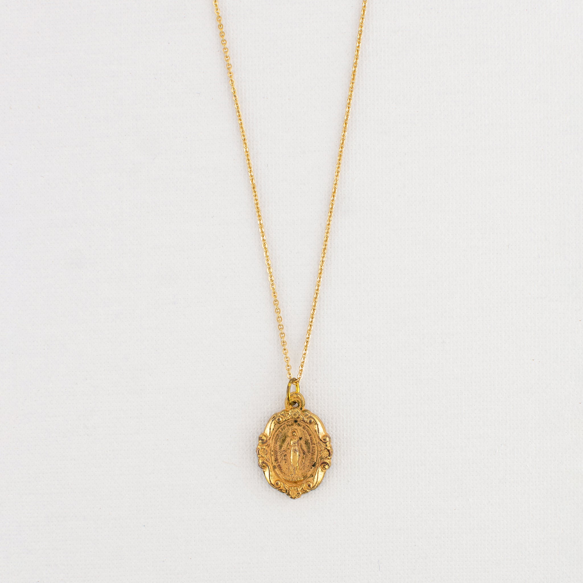 Vintage Medal Miraculous Mary v261