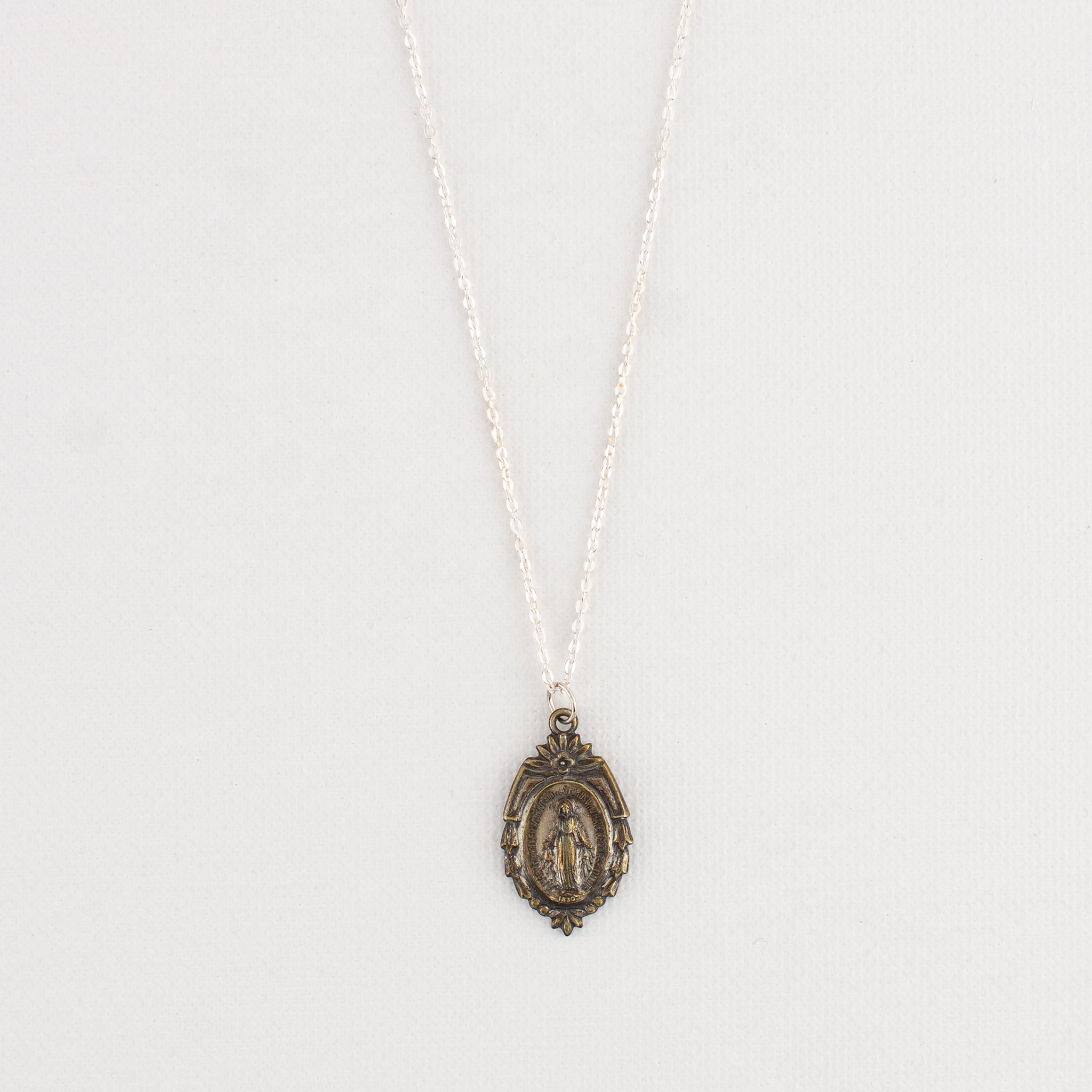 Vintage Medal Miraculous Mary v263