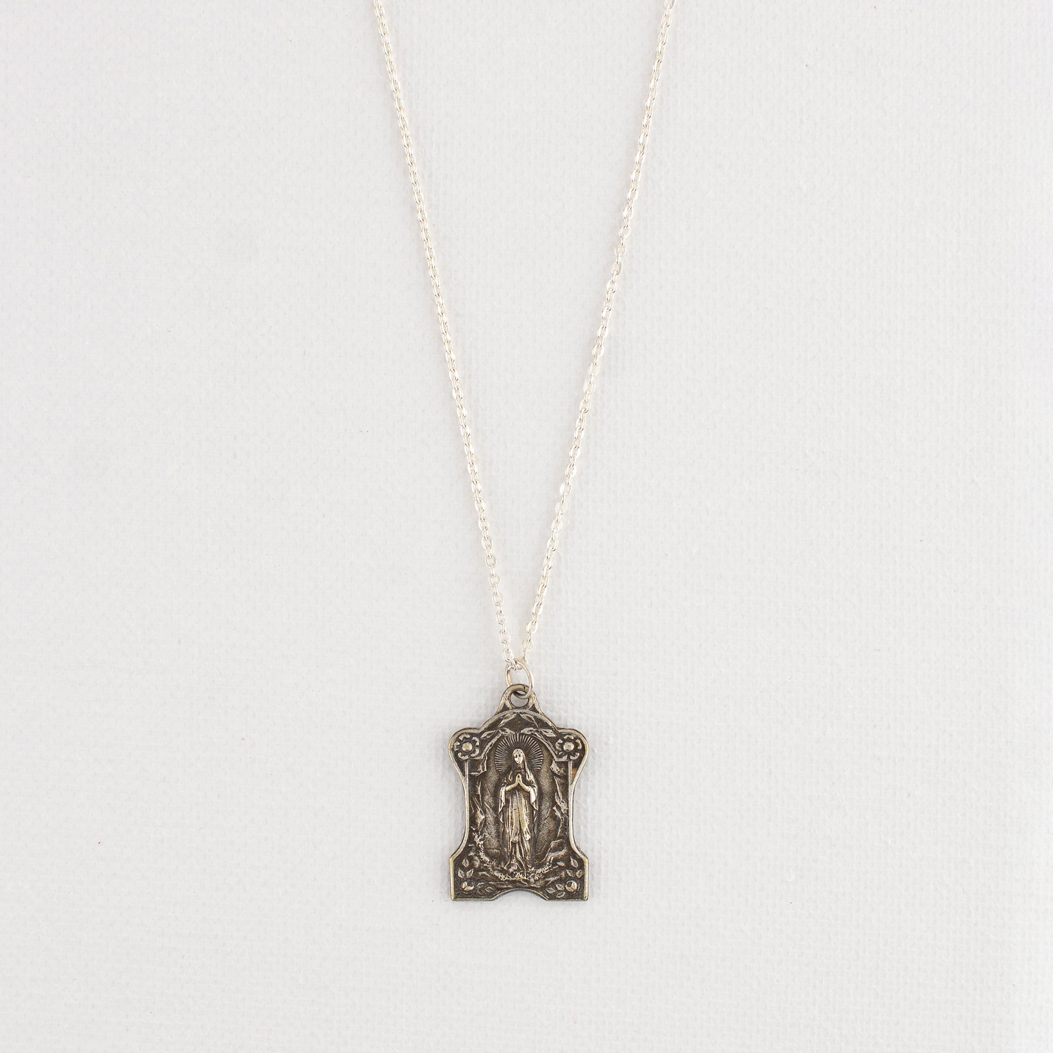 Vintage Medal Notre Dame de Beauraing v274