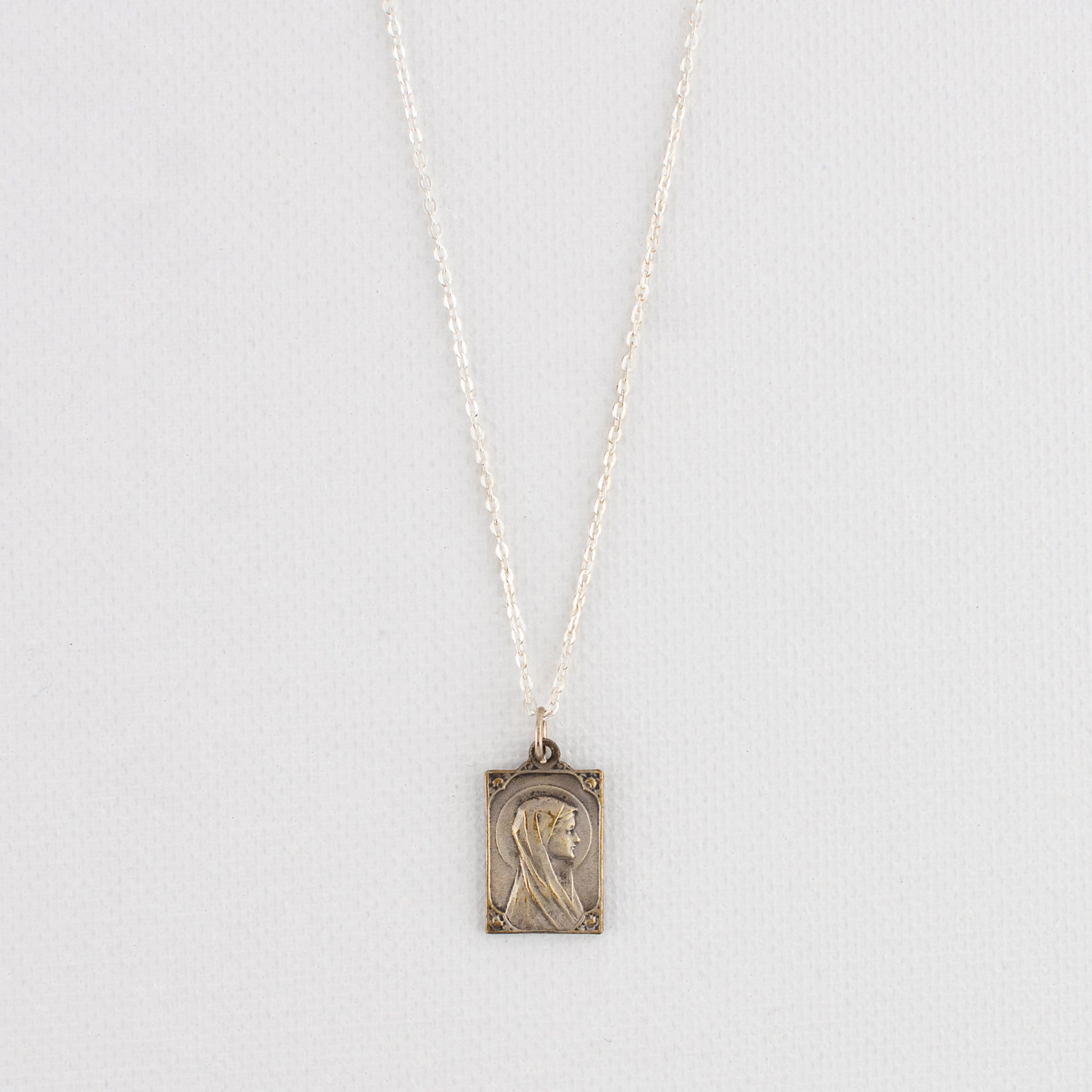 Vintage Medal Lourdes v275