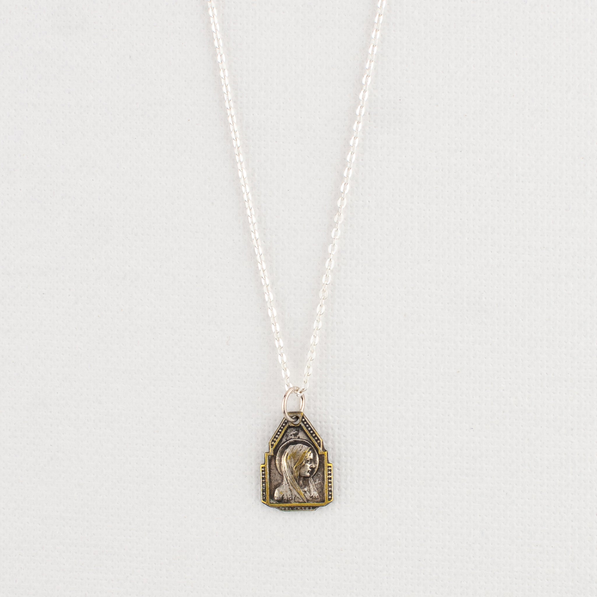 Vintage Medal Lourdes v299