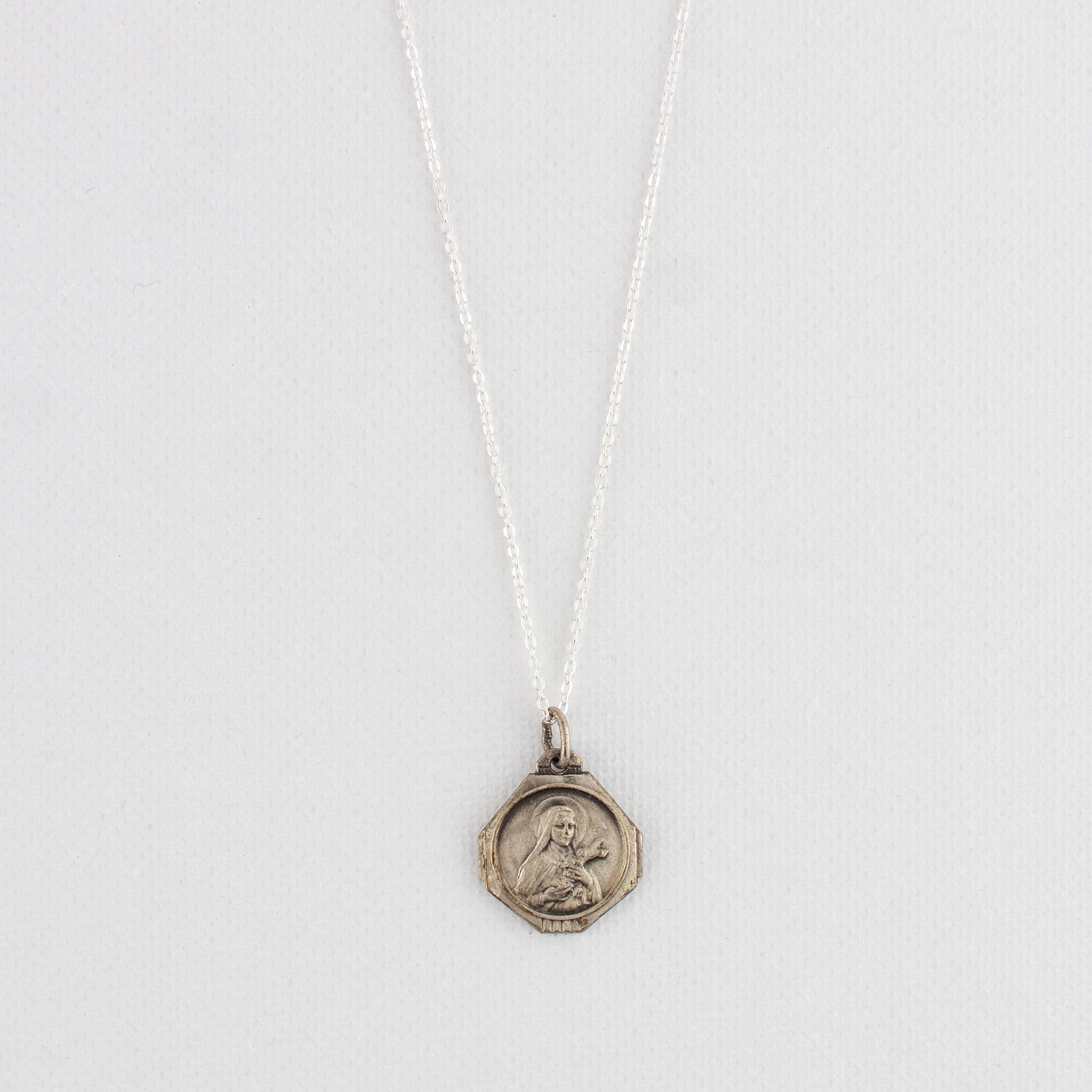 Vintage Medal Saint Therese v314