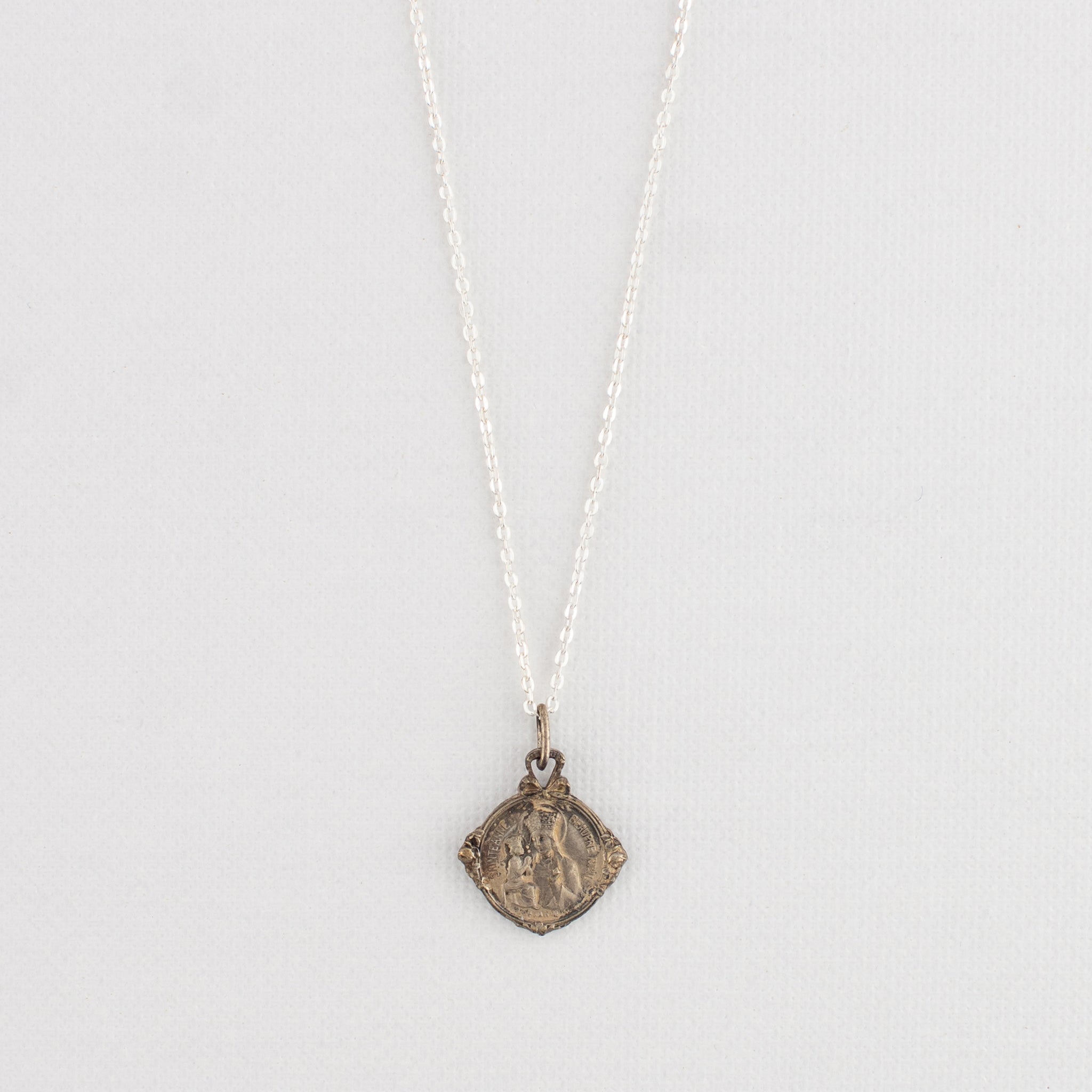 Vintage Medal Saint Anne Beaupre v319