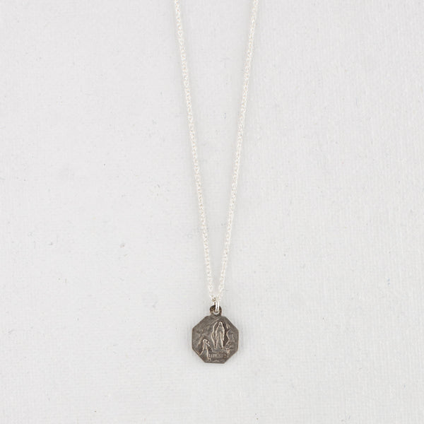 Vintage Medal Lourdes v325