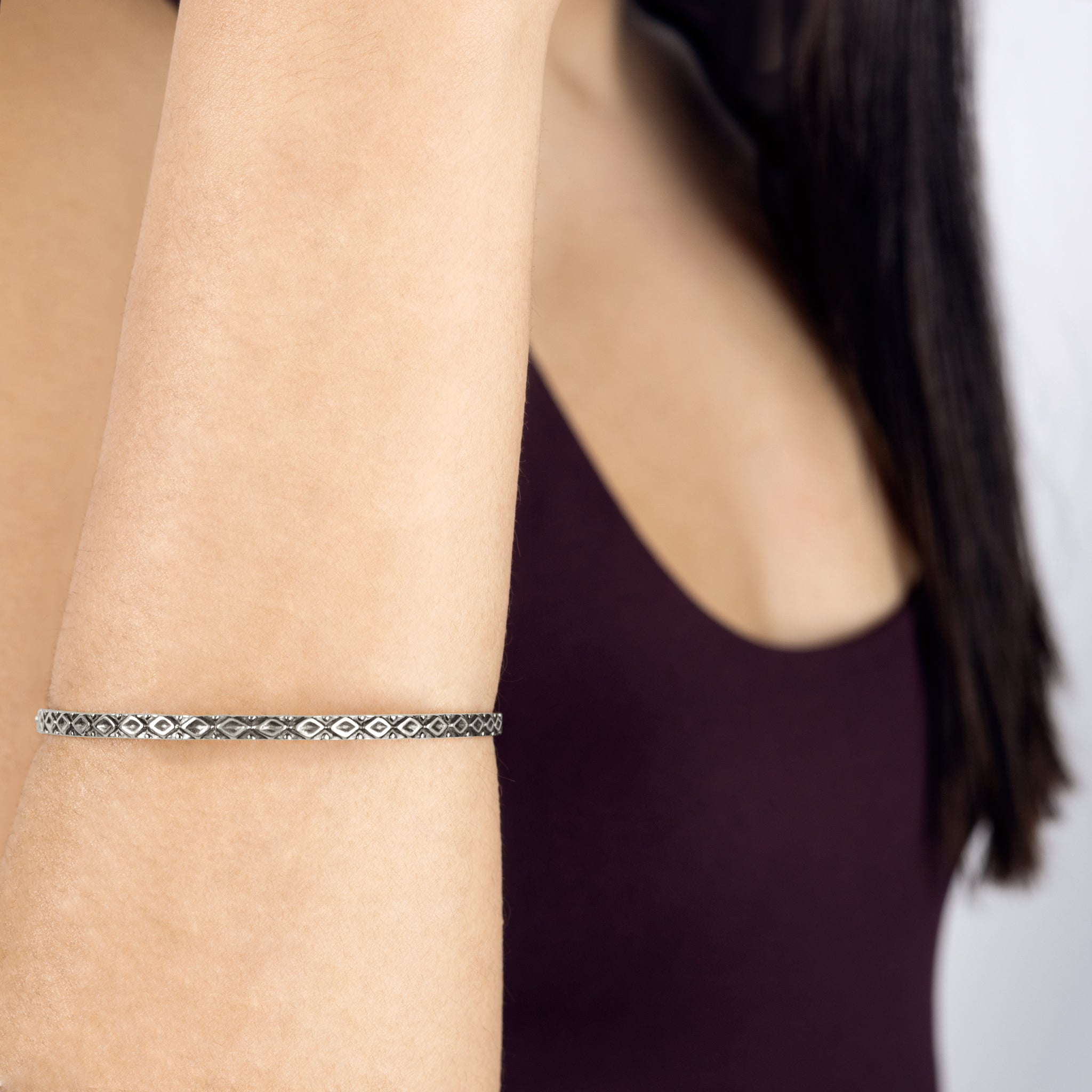 Unhinged Bangle Antiqued Silver - Square Pattern