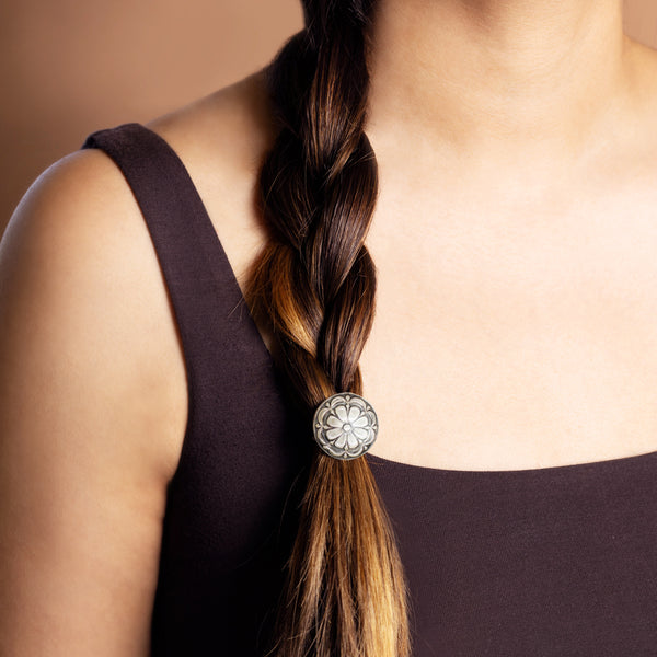 Daisy Pony Concho