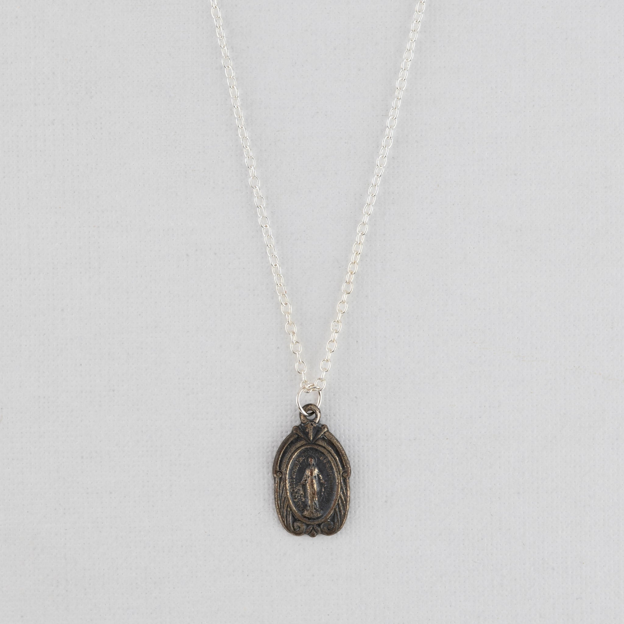 Vintage Medal Miraculous Mary v272