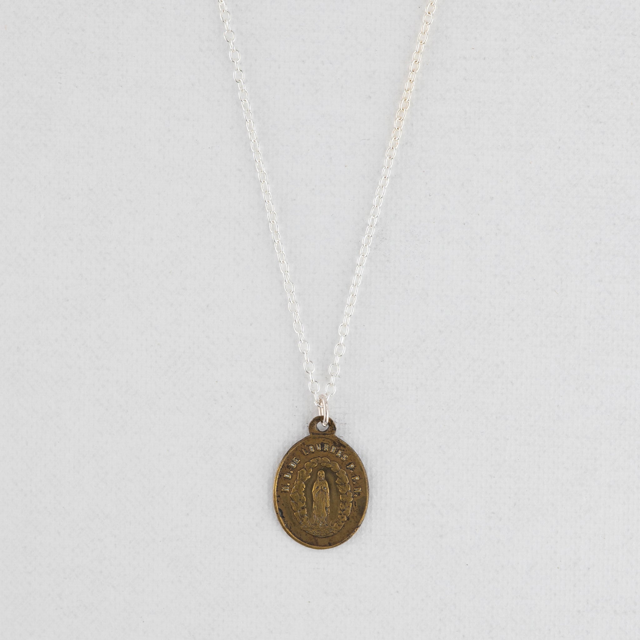 Vintage Medal Notre Dame de Lourdes v276