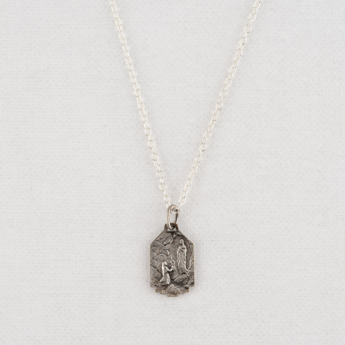 Vintage Medal Our Lady of Lourdes v103