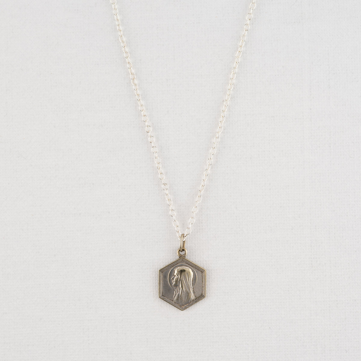 Vintage Medal Notre Dame de Lourdes v117