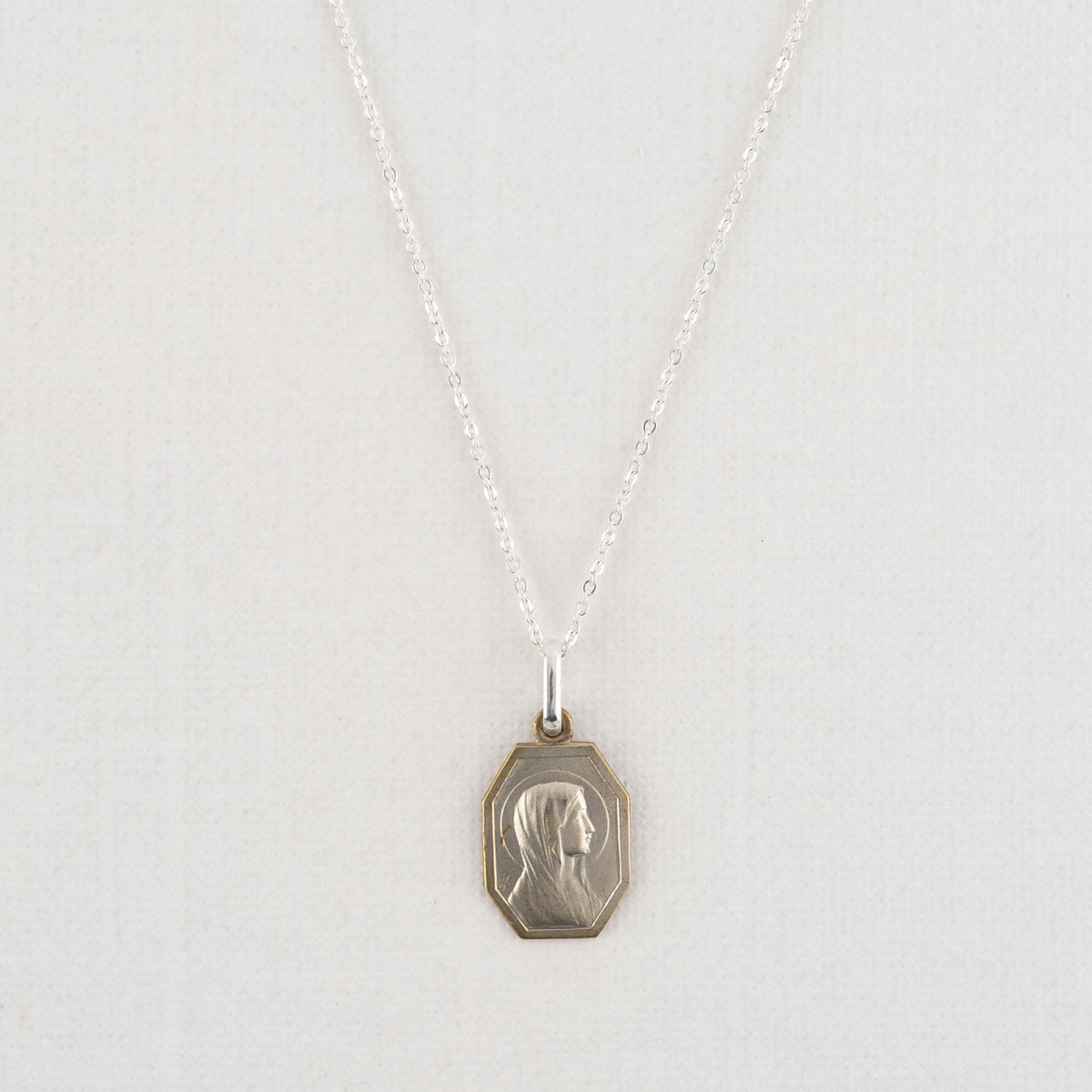 Vintage Medal Our Lady of Lourdes v118