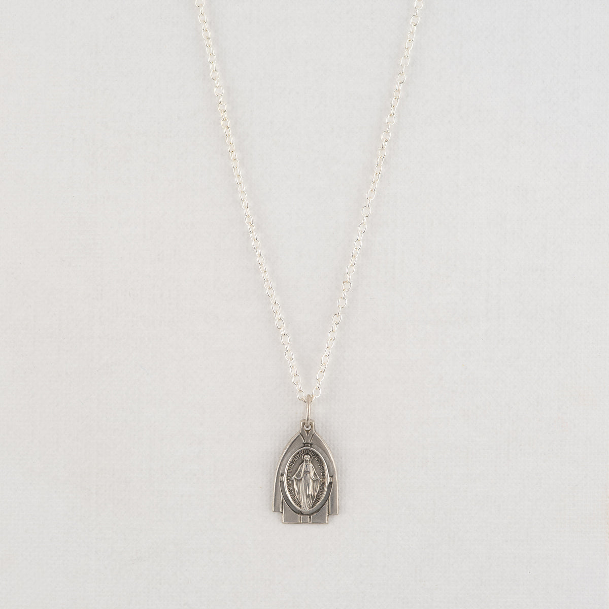 Vintage Medal Miraculous Mary v139