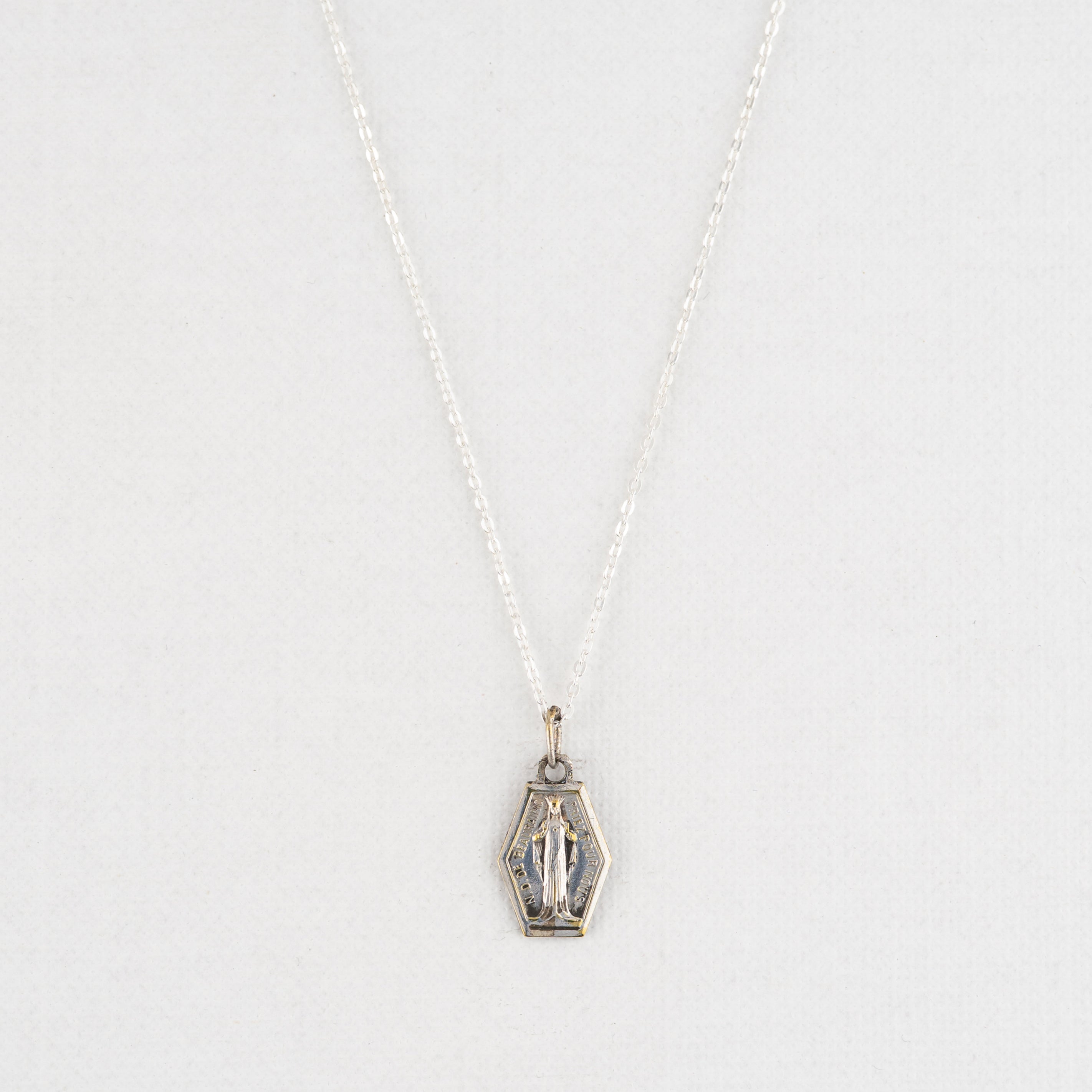 Vintage Medal Miraculous Mary v43