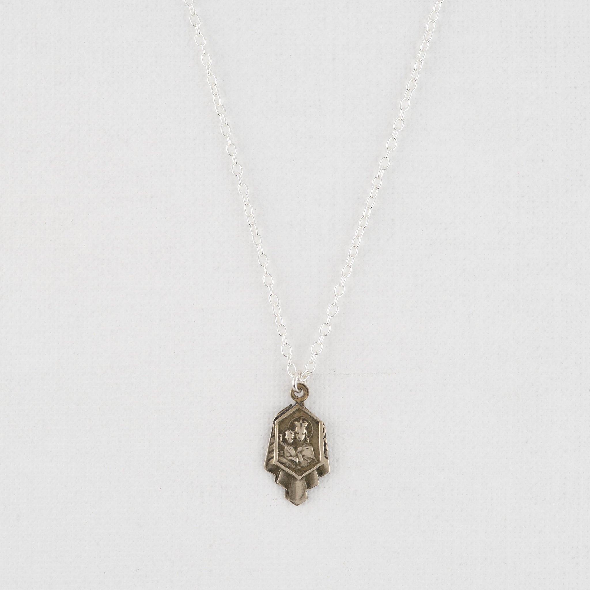 Vintage Medal Virgin Carmel v362