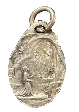 Vintage Medal Our Lady of Lourdes v96
