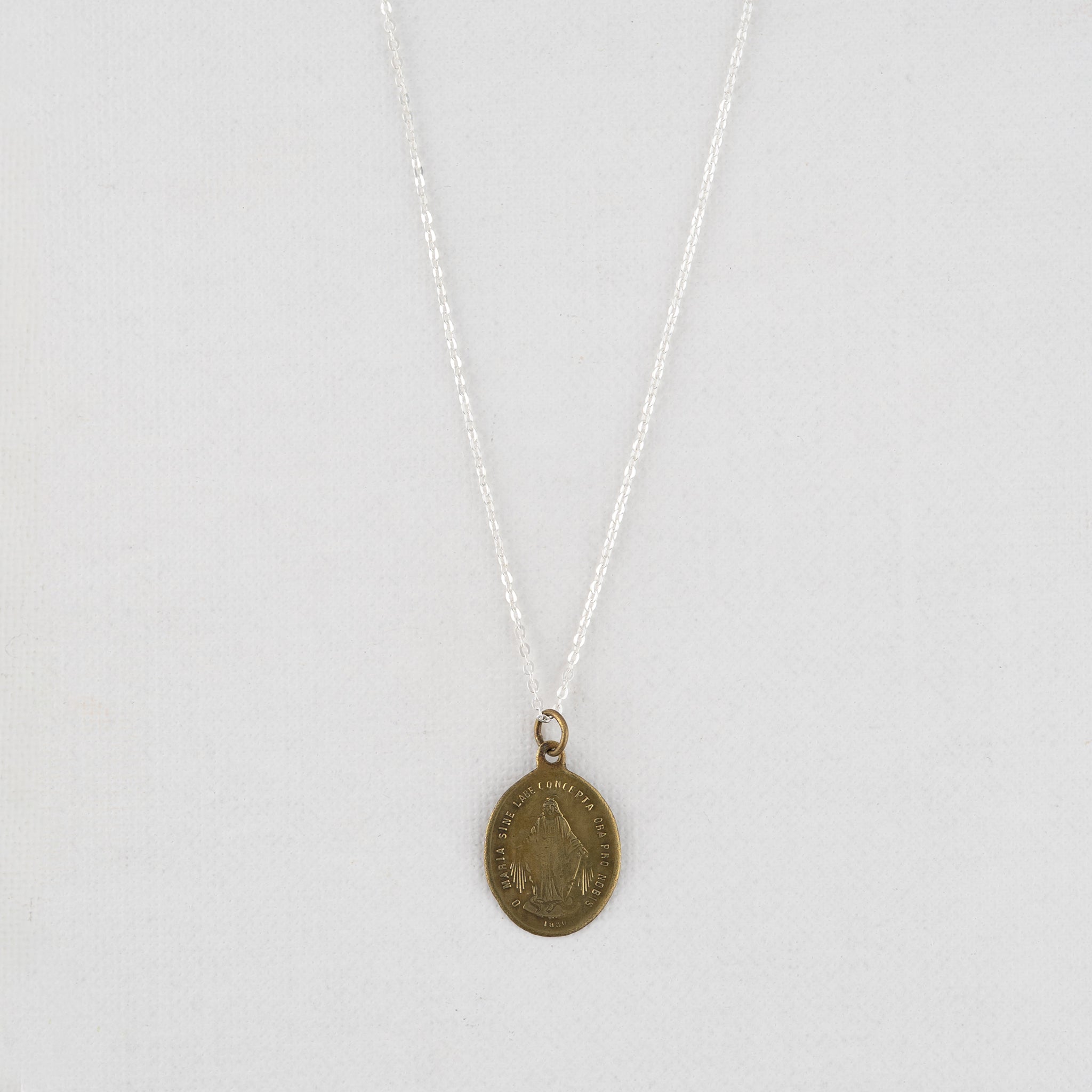 Vintage Medal Miraculous Mary v351