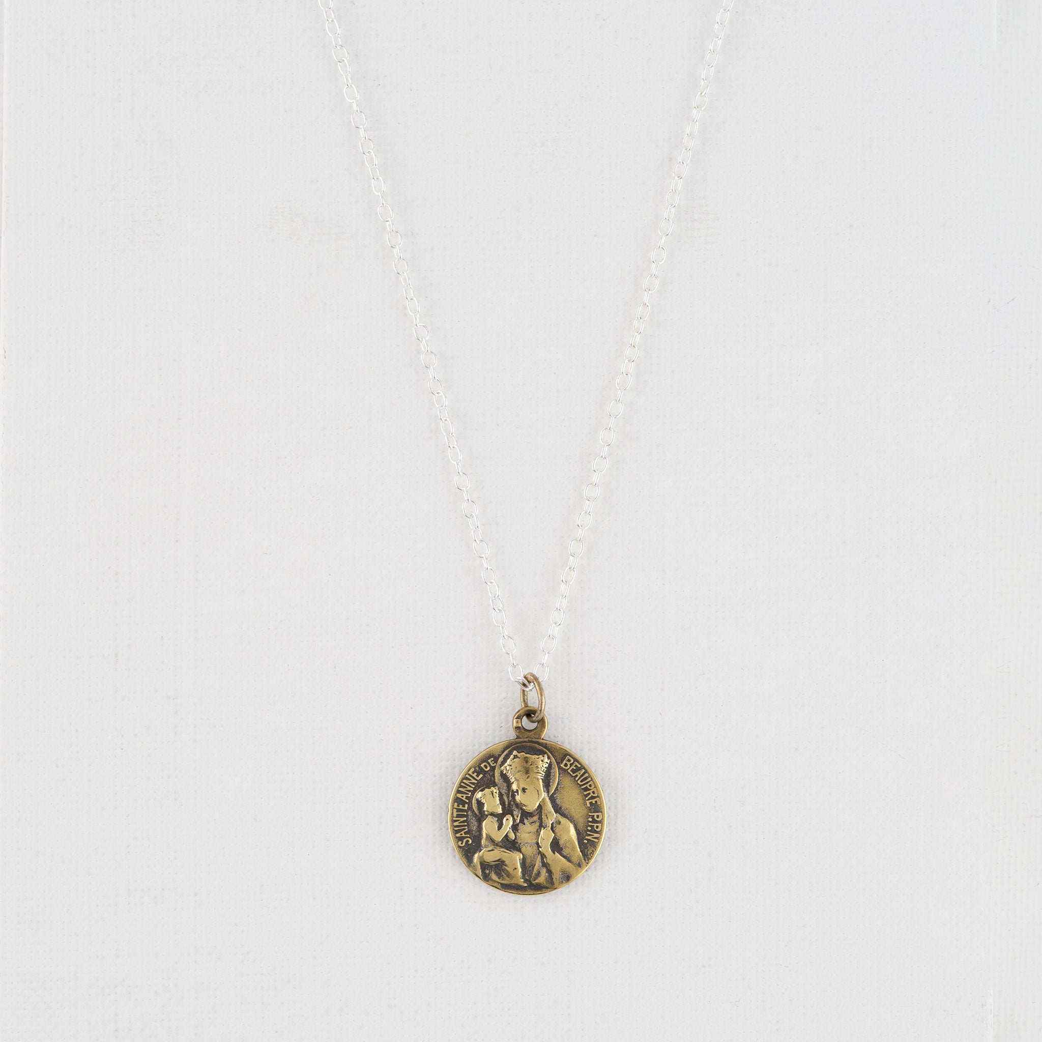 Vintage Medal Saint Anne de Beaupre v370