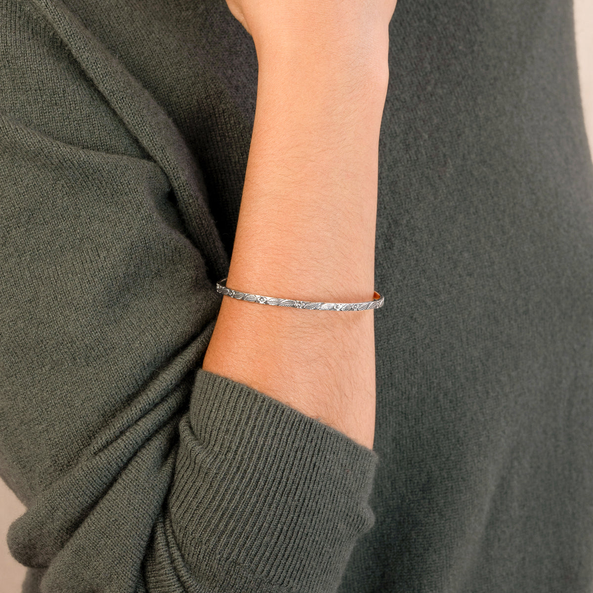 Tooled Sterling Bangle - Flower & Leaf Pattern
