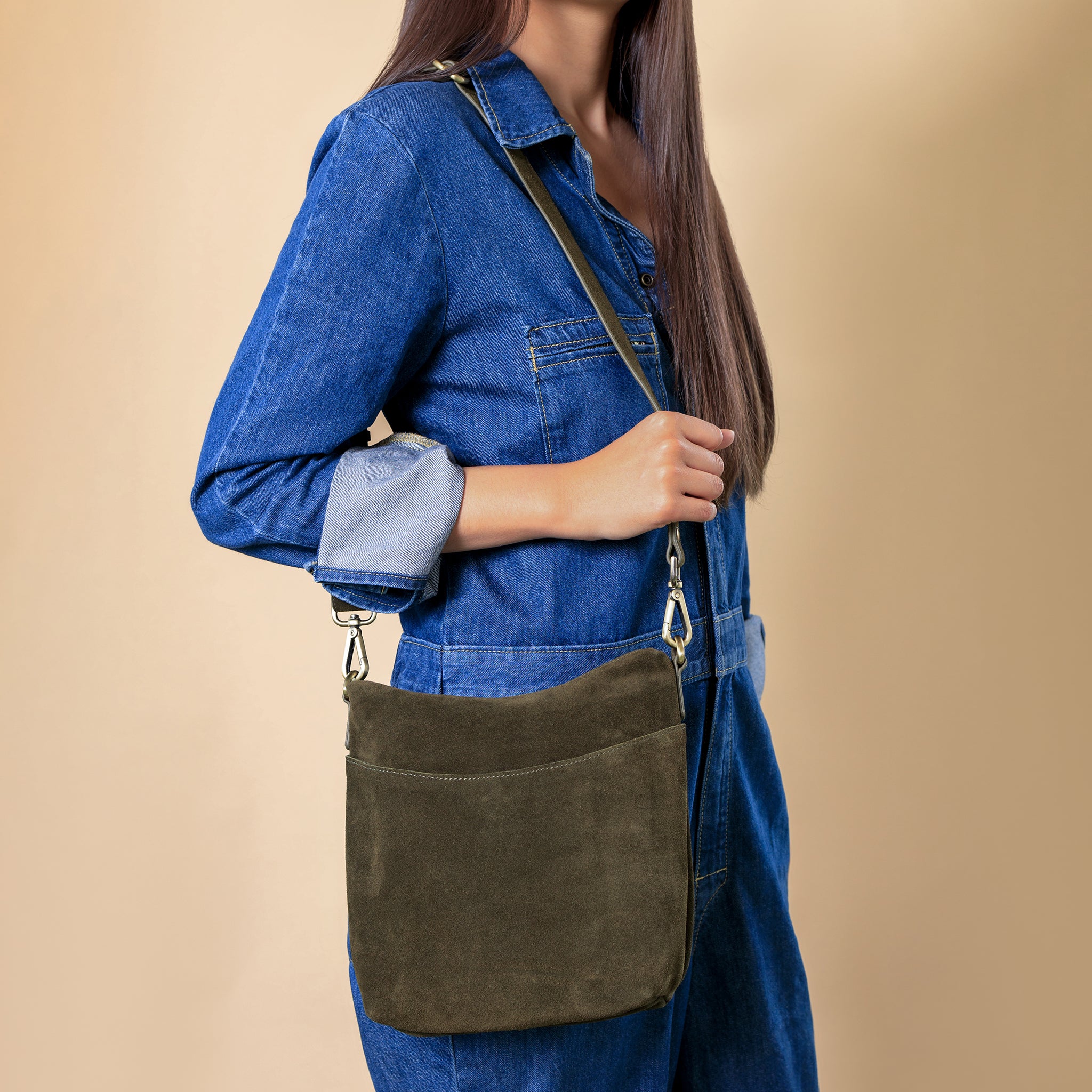 Go Anywhere Bag in Olive Suede