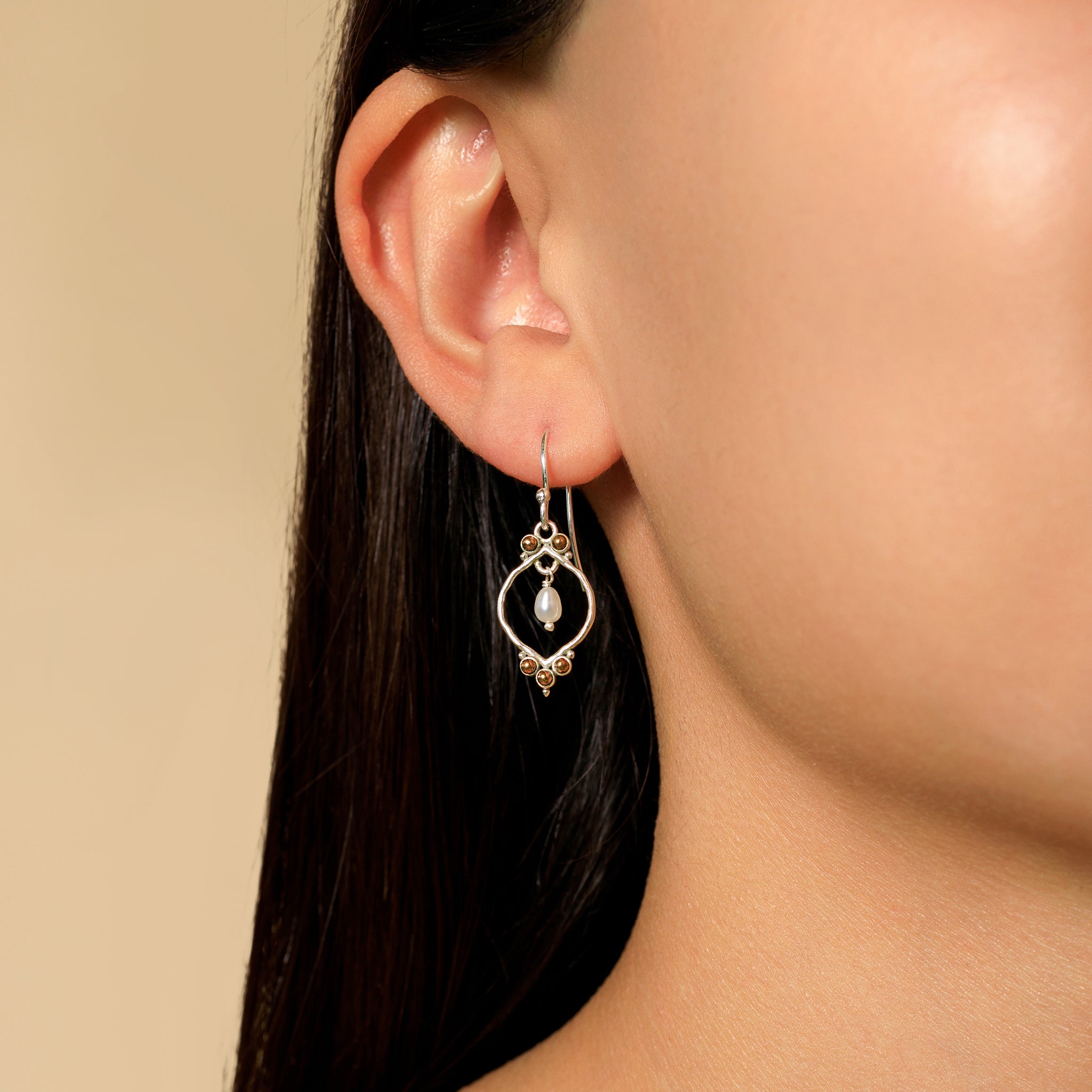 Pearly Delight Earrings