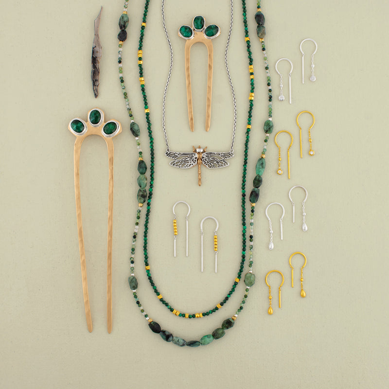Fields of Clover Stone Strand Necklace